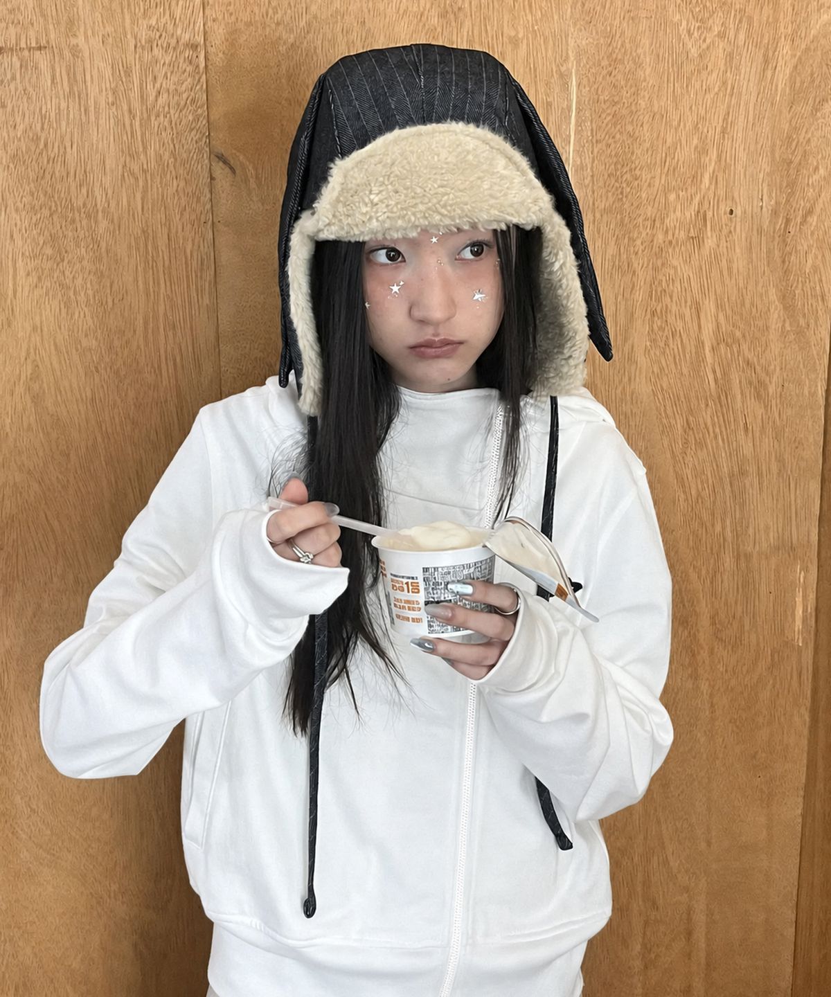 탄산마그네슘(TANSANMAGNESIUM) 마운틴 사이드 지퍼 후드집업 (화이트)