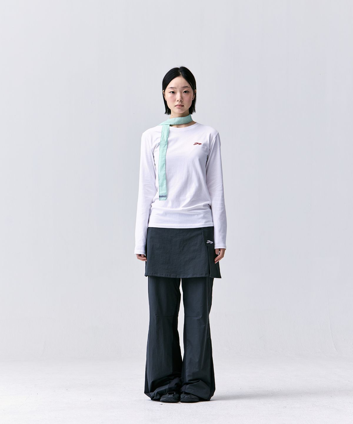 탄산마그네슘(TANSANMAGNESIUM) 본 롱슬리브 (화이트/레드)