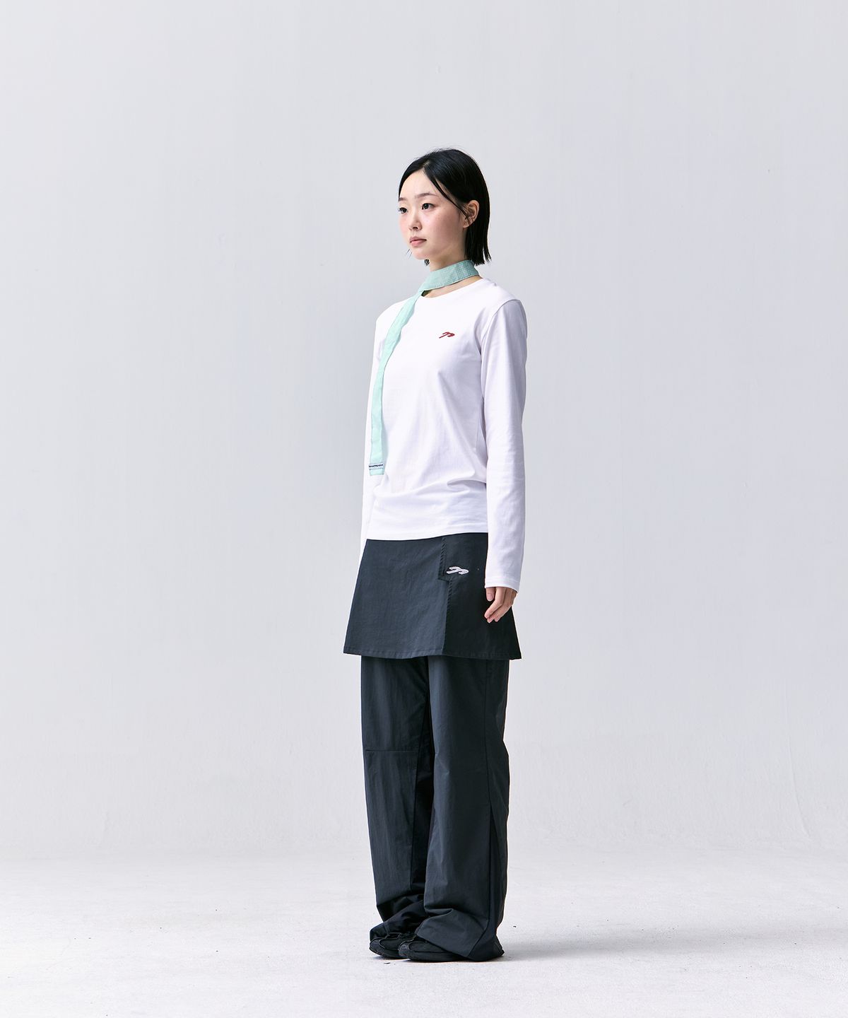 탄산마그네슘(TANSANMAGNESIUM) 본 롱슬리브 (화이트/레드)