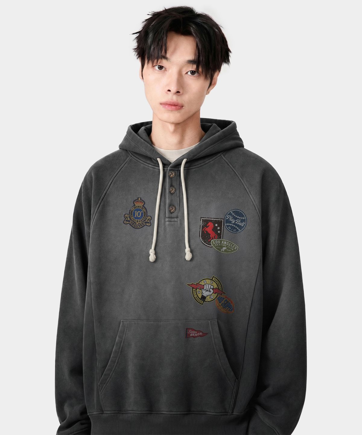 디미트리블랙(DIMITRI BLACK) VLAD 래글런 헨리넥 후드 티셔츠_(VTG 아트웍) 3 COLOR