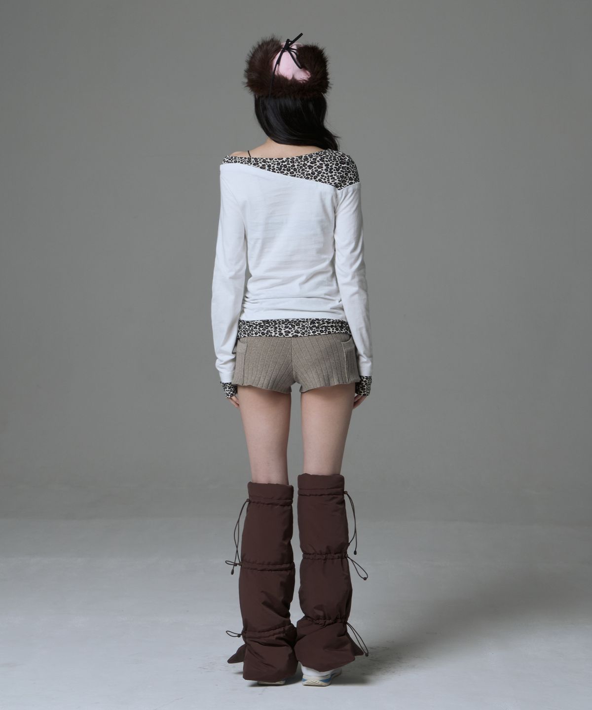 길라아카이브(GILAARCHIVE) LEOPARD LAYERED P.B.A LONG SLEEVE_WHITE