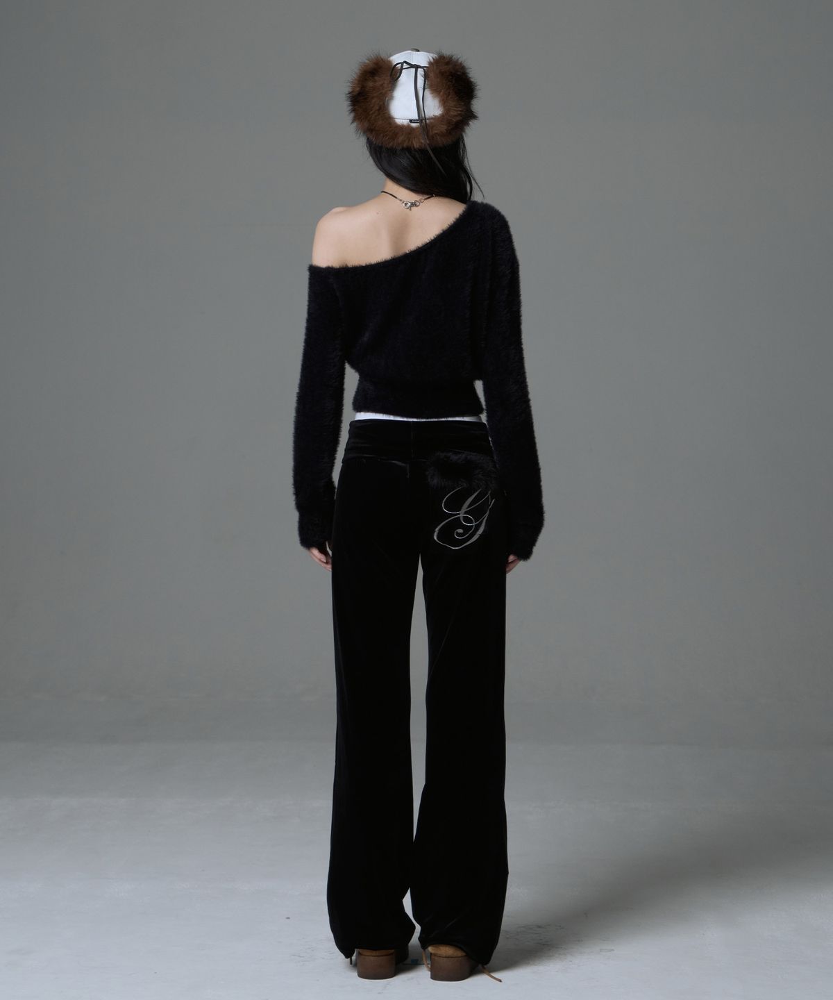 길라아카이브(GILAARCHIVE) MIRROR LOGO MOHAIR KNIT_BLACK