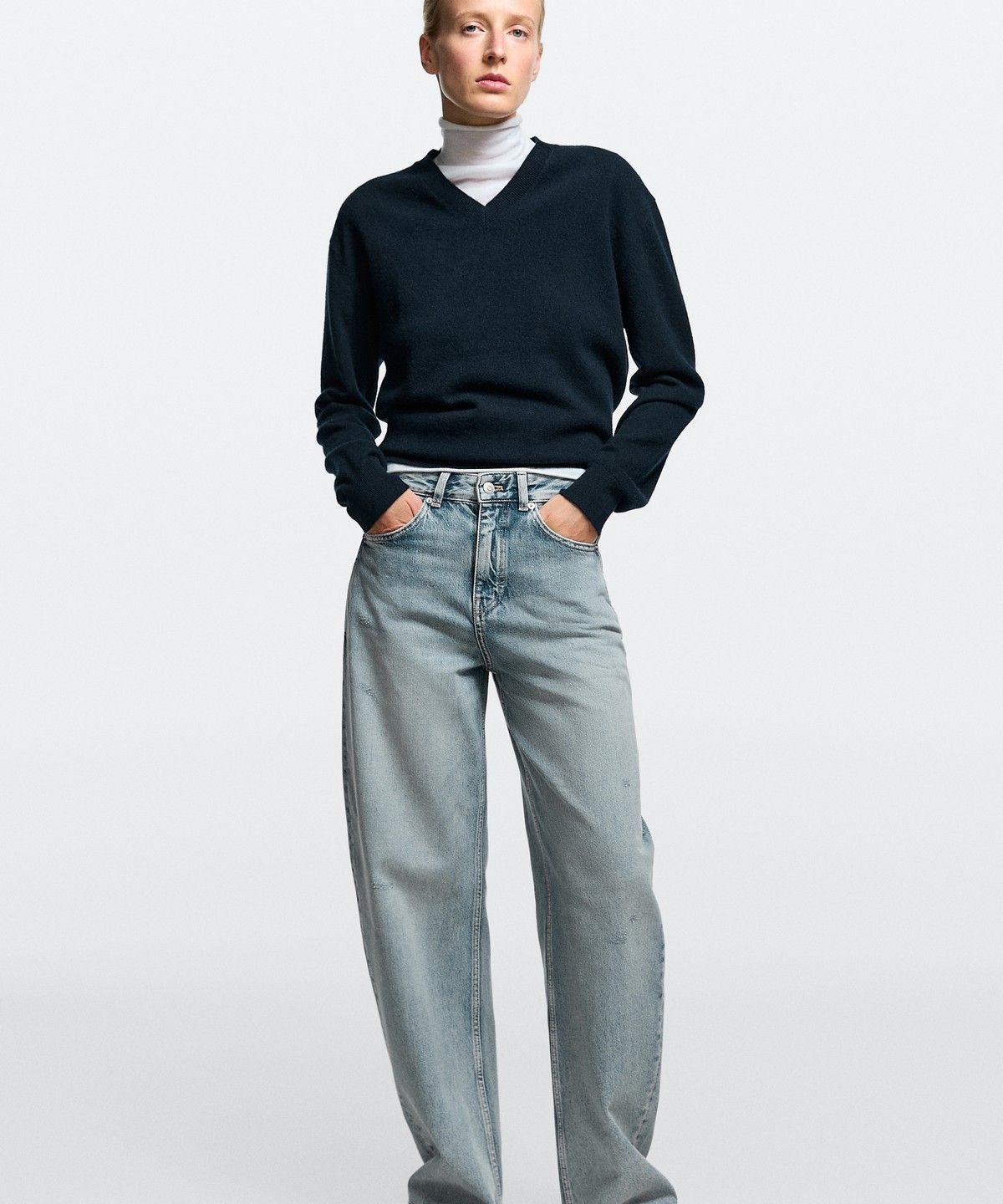 마시모두띠(MASSIMO DUTTI) 미드라이즈 배럴 핏 진