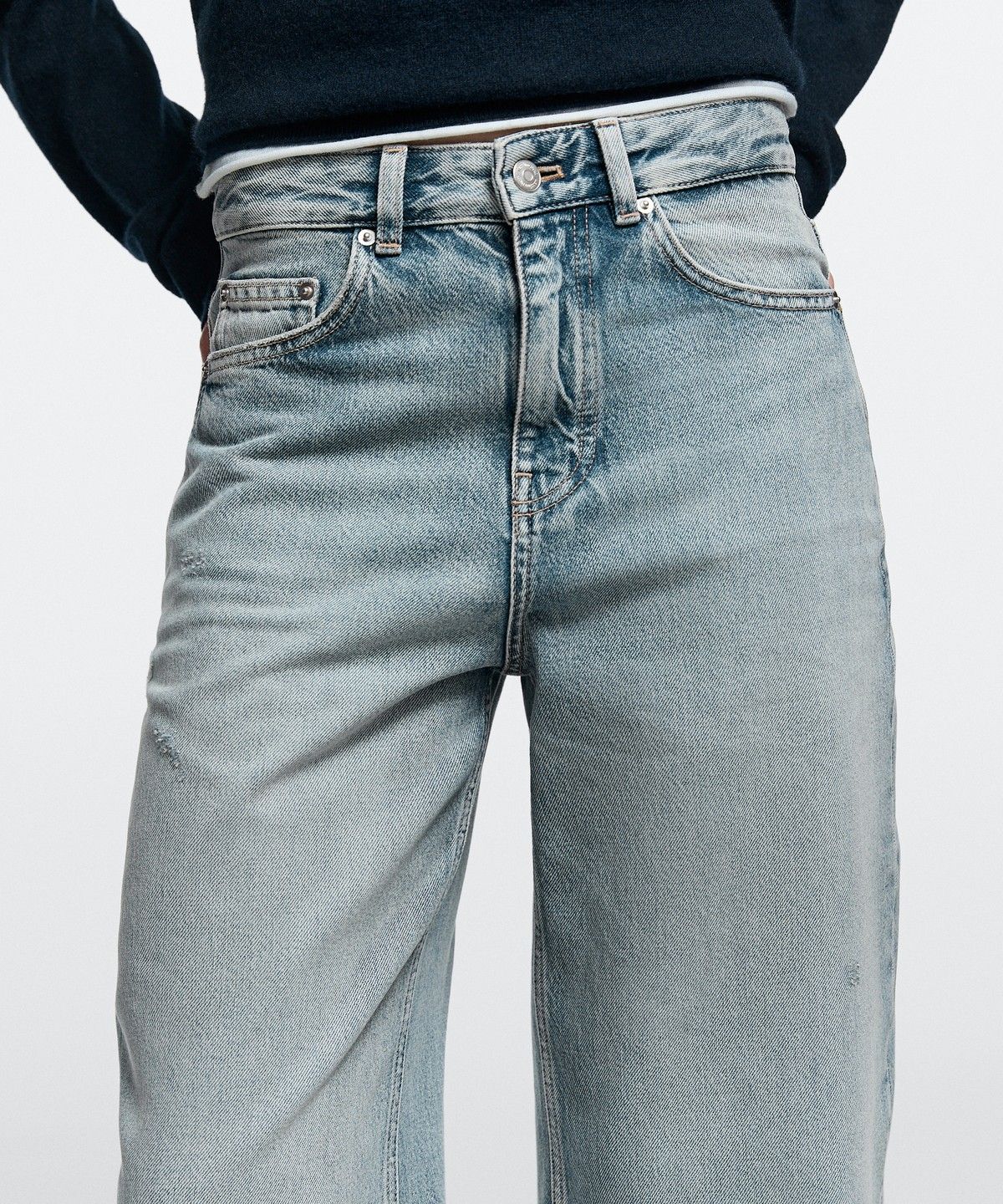 마시모두띠(MASSIMO DUTTI) 미드라이즈 배럴 핏 진