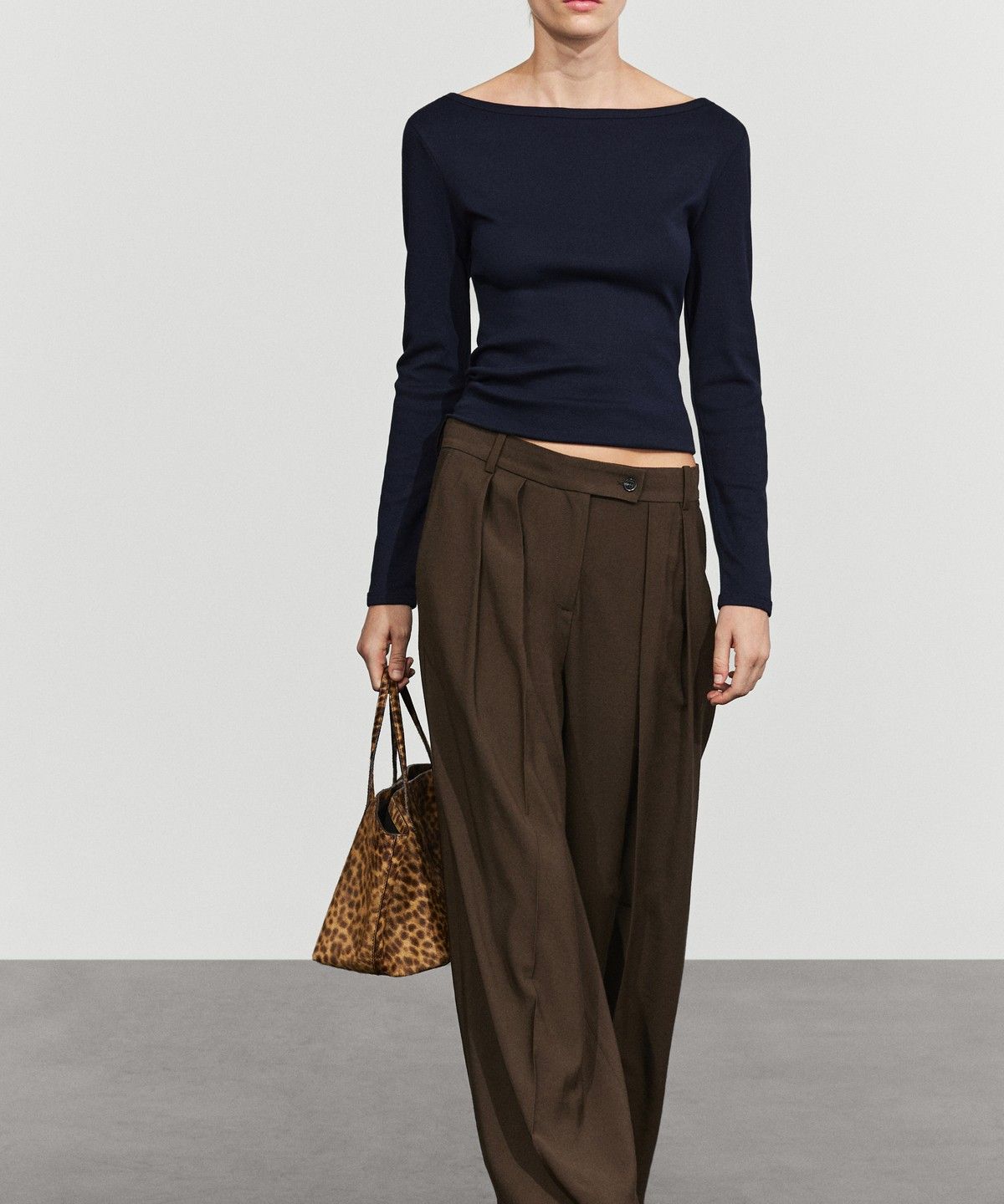 마시모두띠(MASSIMO DUTTI) 플리츠 디테일 와이드 팬츠