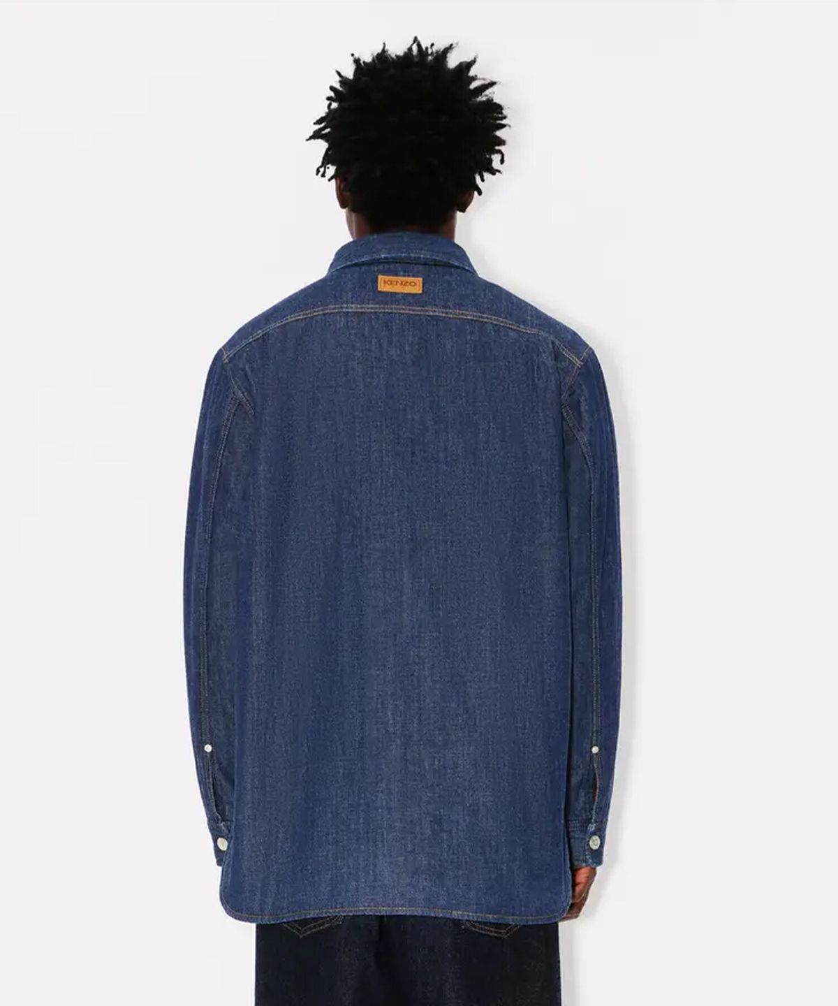 겐조(KENZO) 남성 25FW 패디드 오버 셔츠_K256AMI102BLX