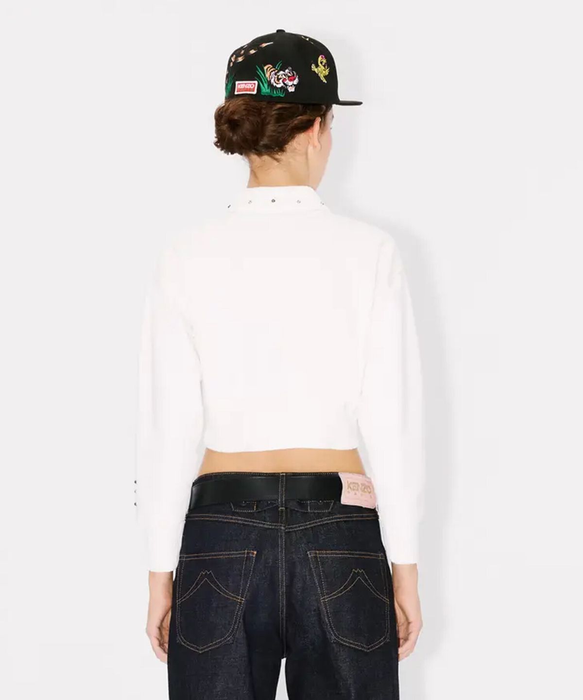 겐조(KENZO) 여성 우먼 런웨이 럭키 미 카툰 폴로 스웻셔츠_K256AWWR01WHX