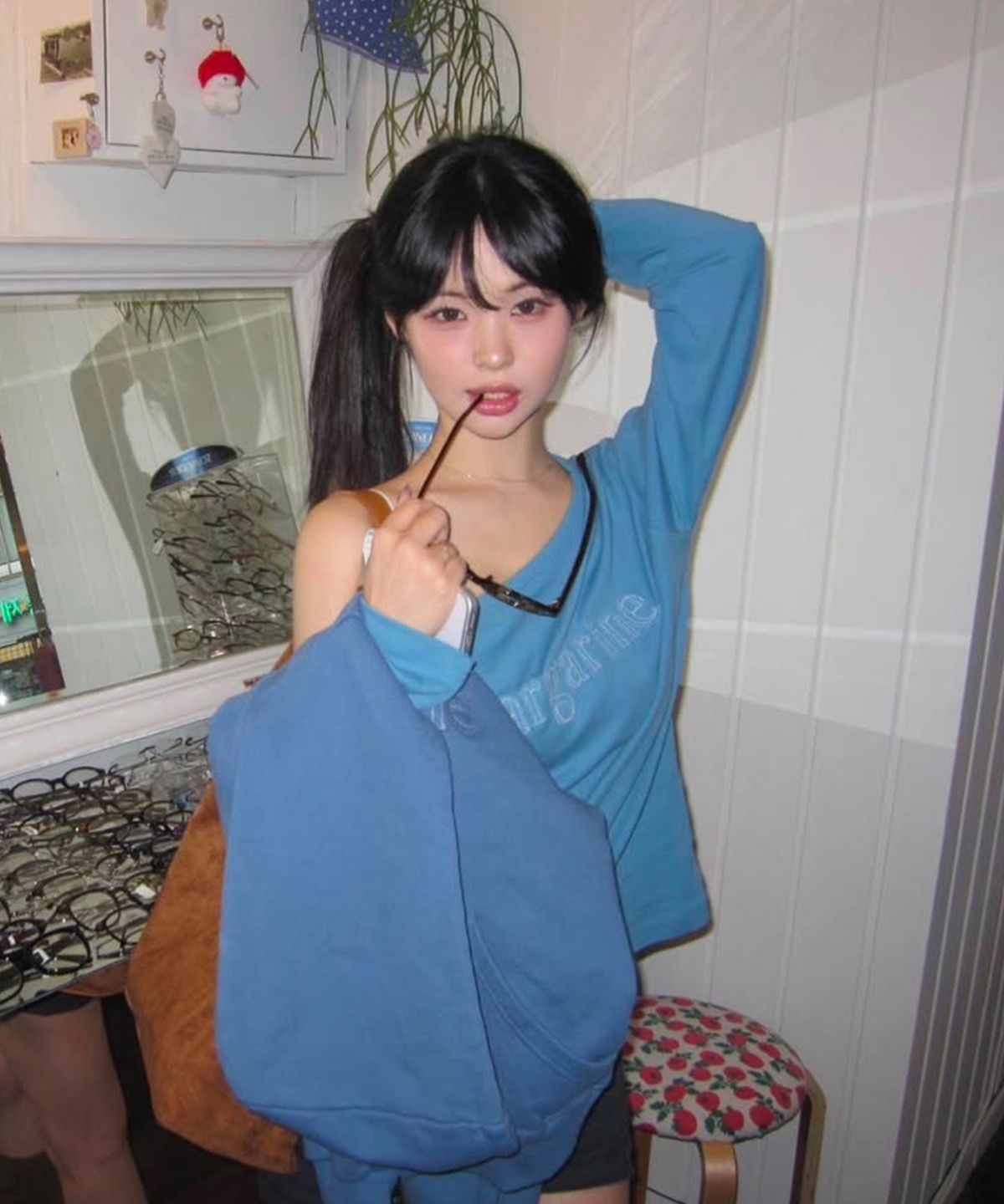 스트라이프마가린(STMG) 마가린 패치 원숄더 긴팔 티셔츠 블루