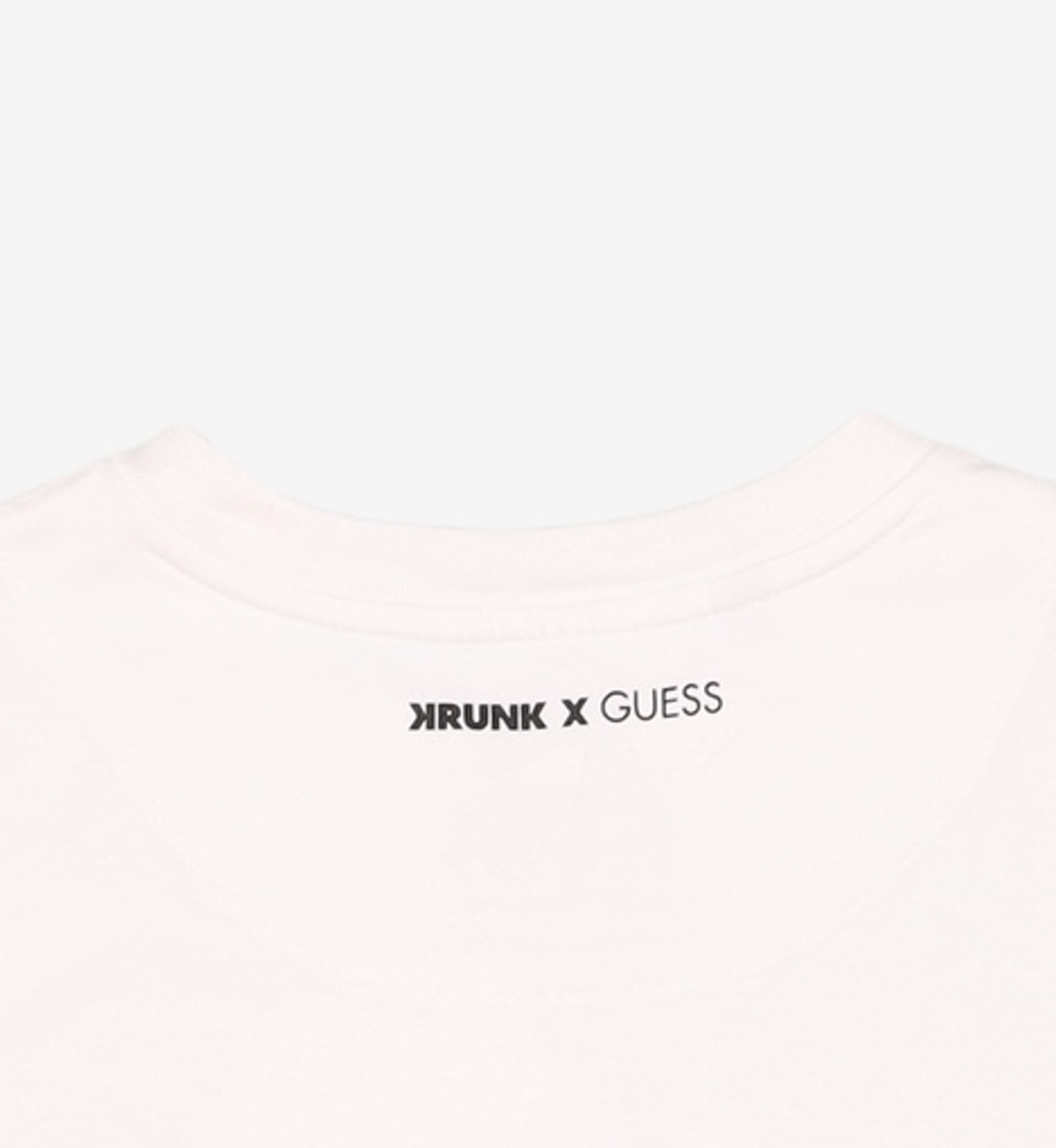 게스(GUESS) [KRUNK] Big 크렁크 로고 반팔 S