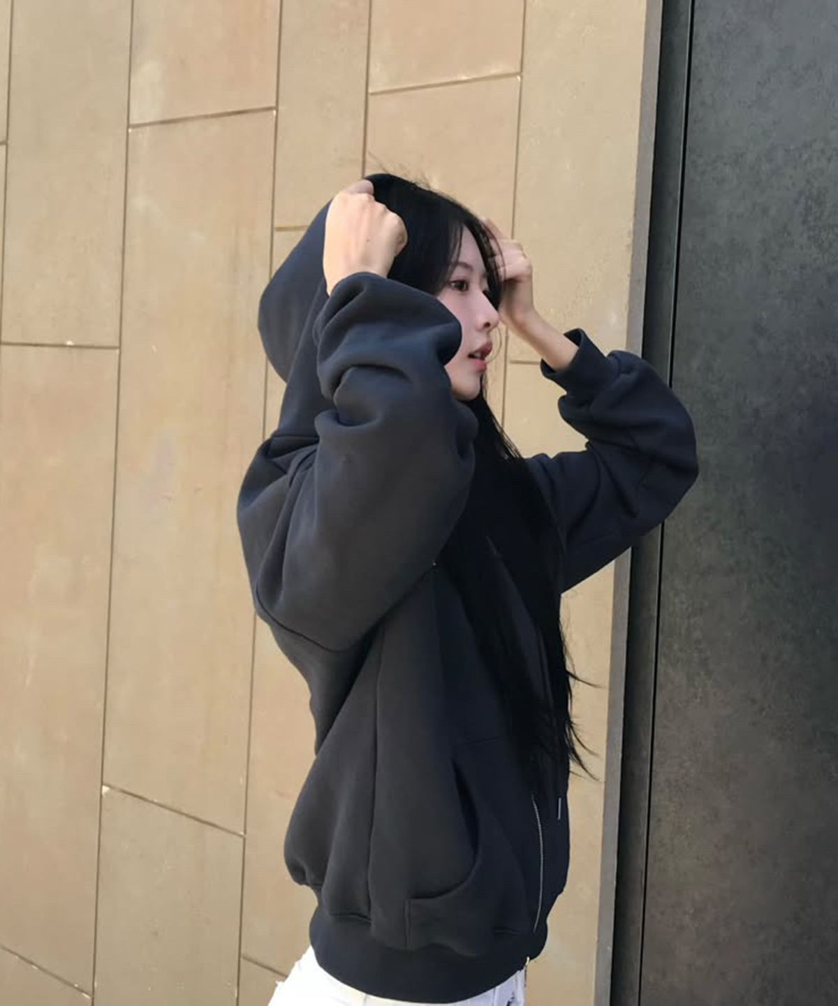 스트라이프마가린(STMG) 마가린 아플리케 루즈 투웨이 지퍼 후드집업 차콜