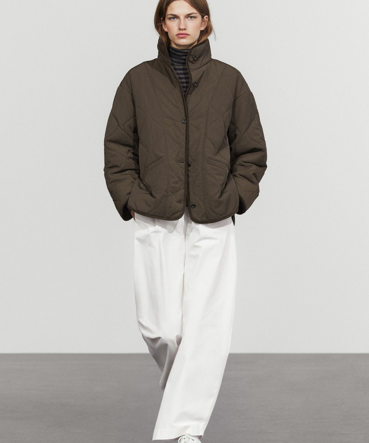 마시모두띠(MASSIMO DUTTI) 웨이브 스티치 디테일 재킷
