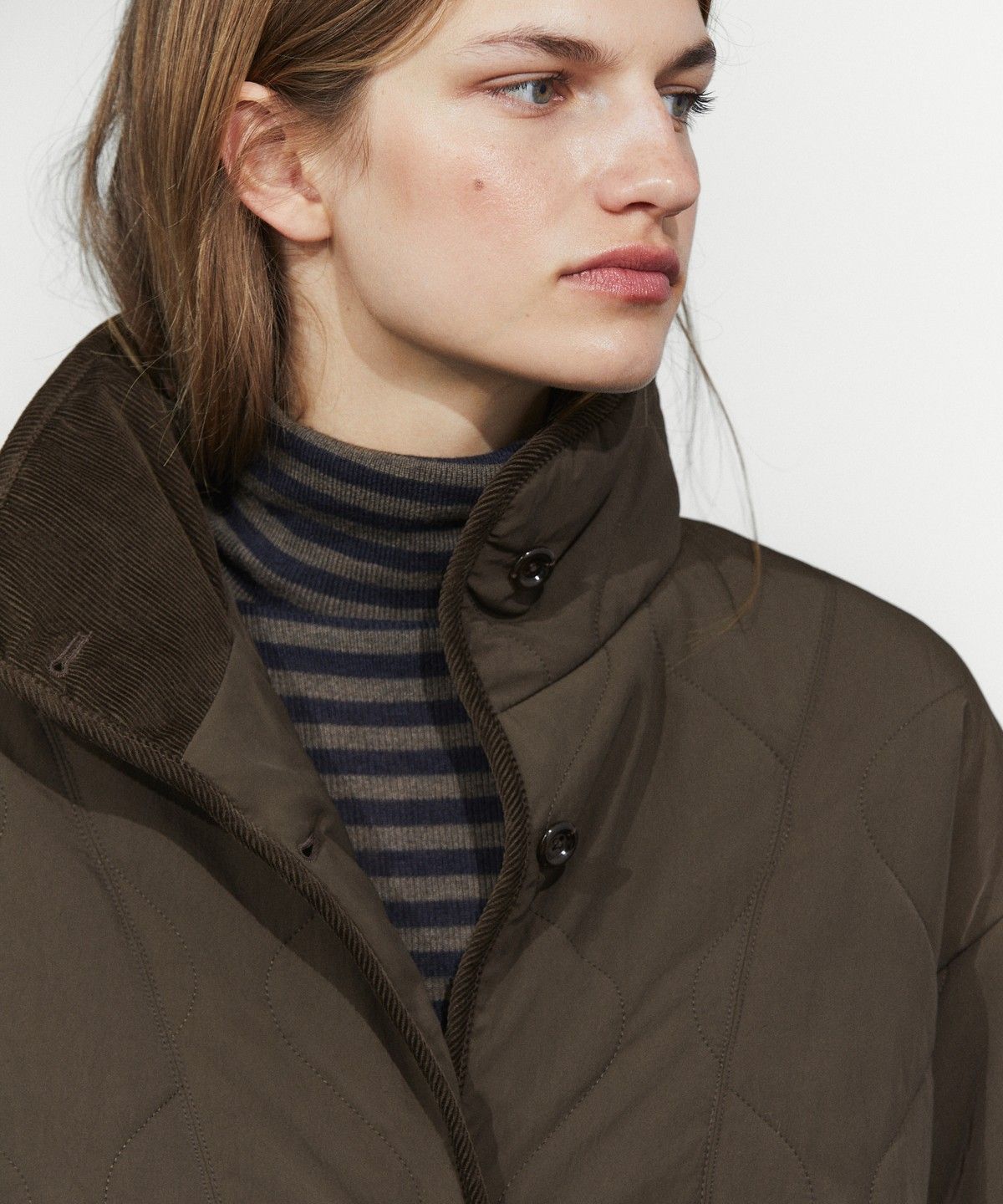마시모두띠(MASSIMO DUTTI) 웨이브 스티치 디테일 재킷