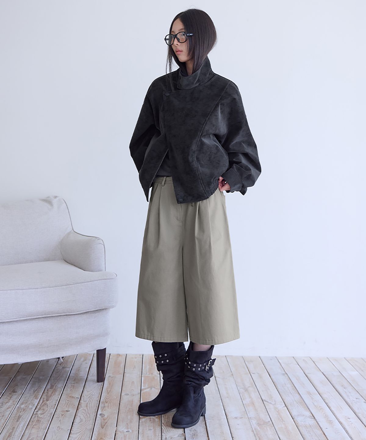 런던다다(LONDONDADA) Cotton Twill Bermuda Shorts, GREIGE