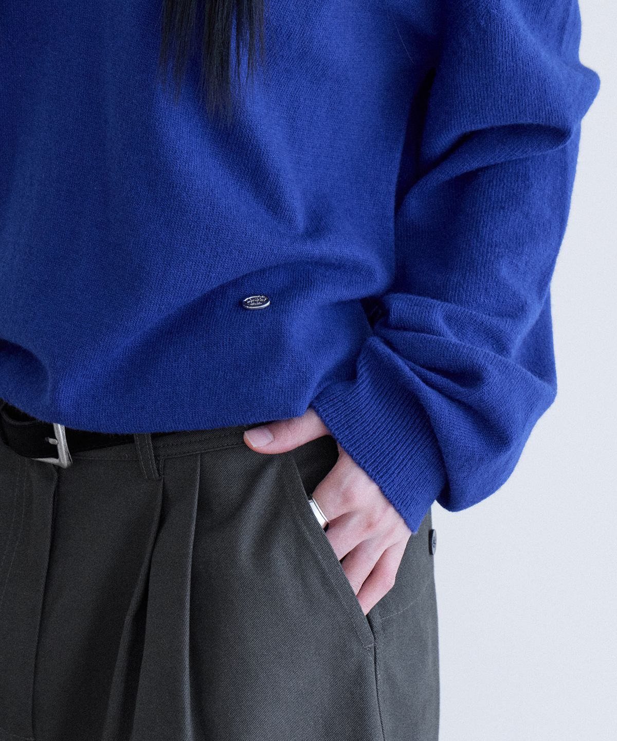 런던다다(LONDONDADA) Cashmere Merino V-Neck Knit, COBALT BLUE