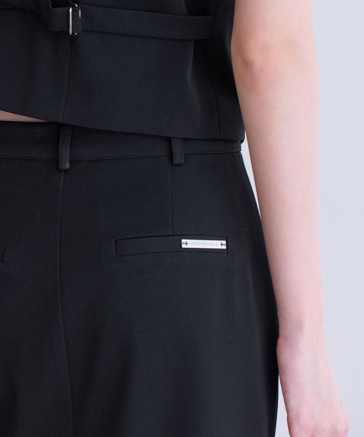 런던다다(LONDONDADA) [SET-UP] Essential Tailored Long Skirt, CHARCOAL