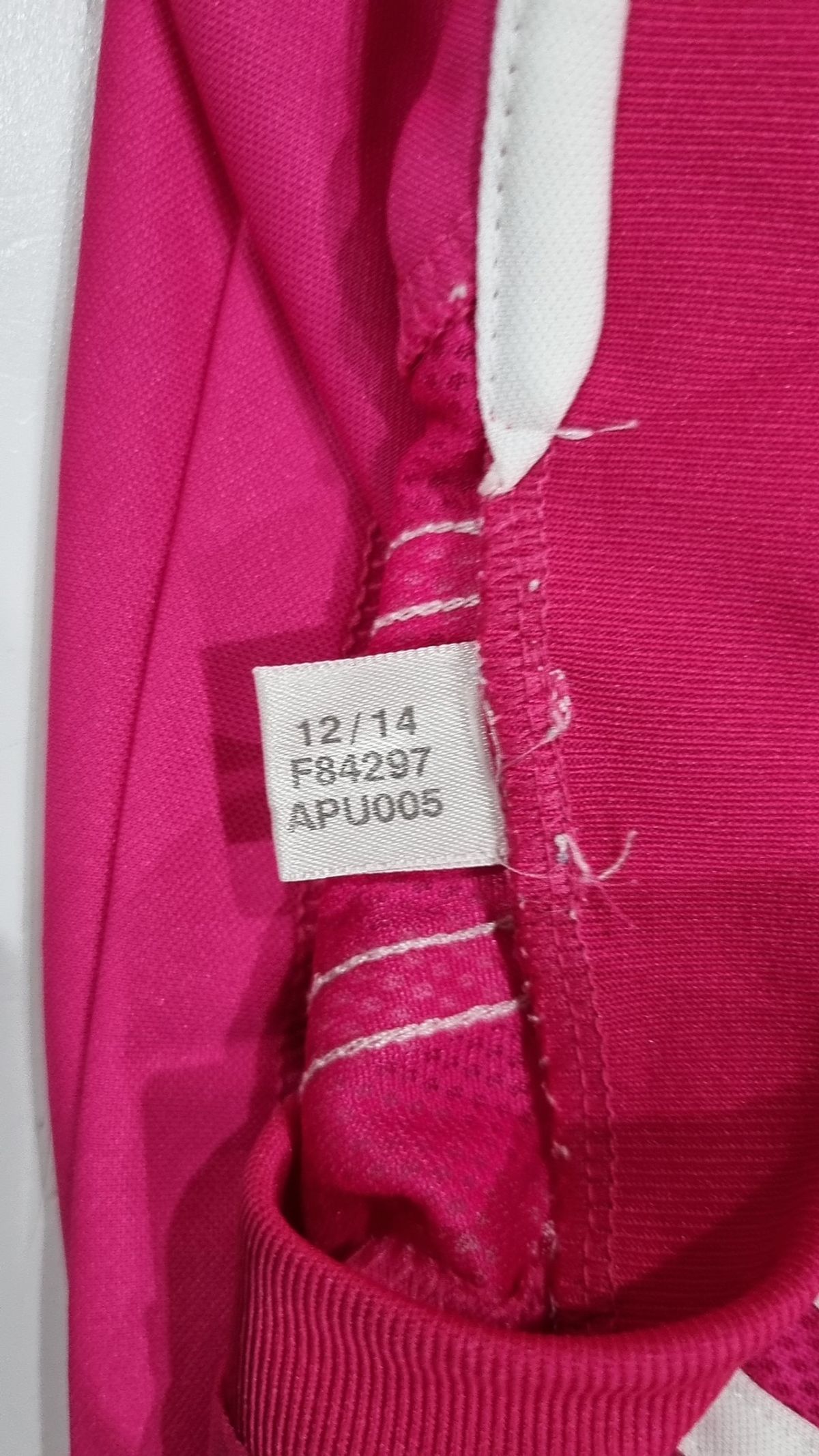 아디다스(ADIDAS) 반소매 티셔츠 105