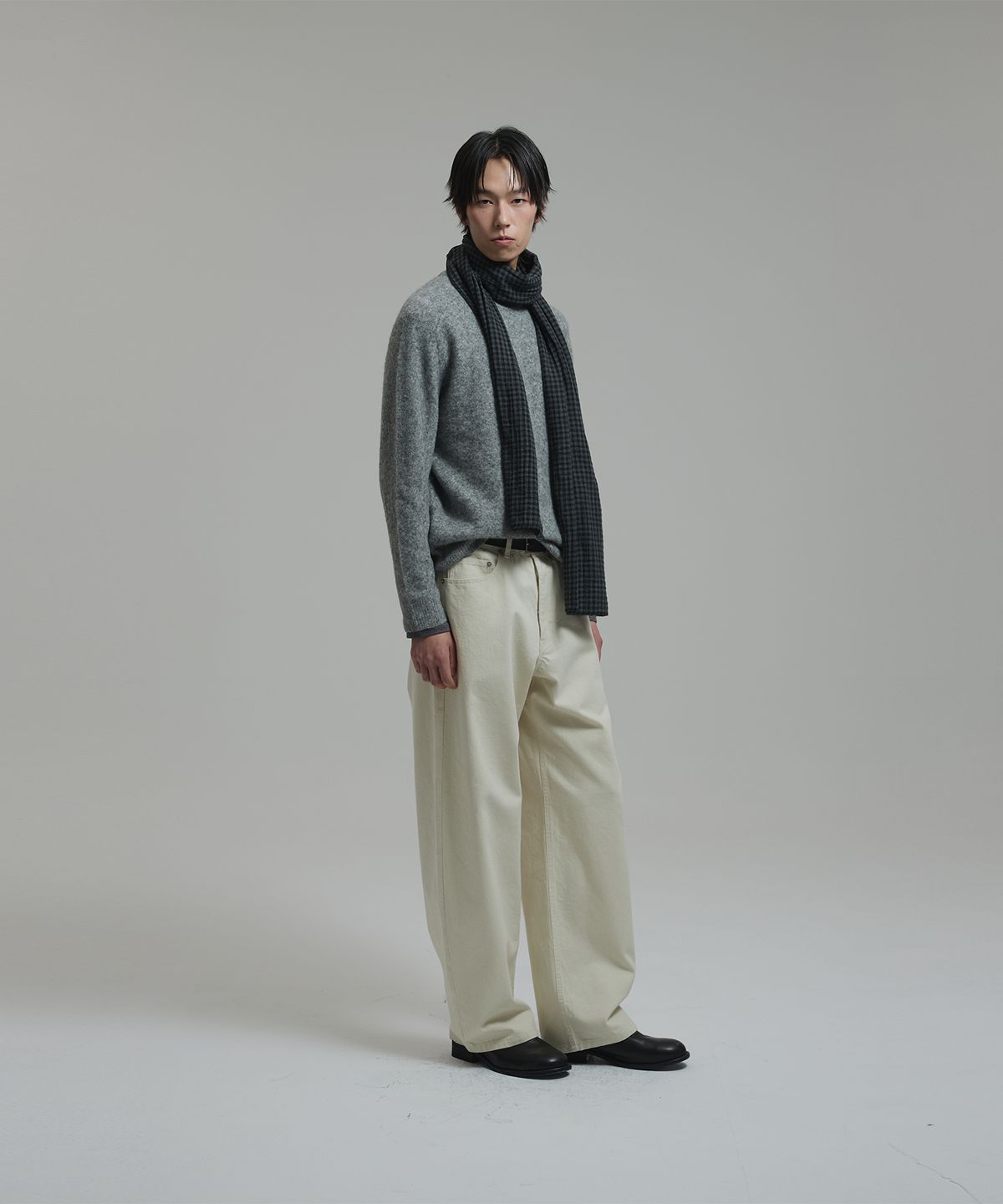 넌블랭크(NONBLANK) 모헤어 울 블렌드 크롭 라운드 니트_MELANGE GREY