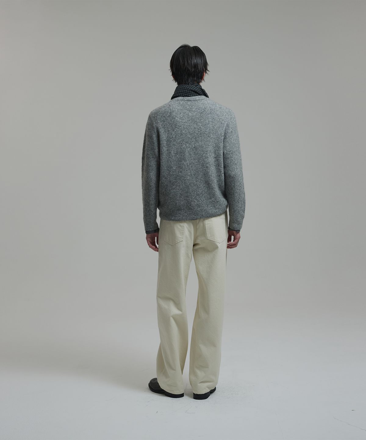 넌블랭크(NONBLANK) 모헤어 울 블렌드 크롭 라운드 니트_MELANGE GREY
