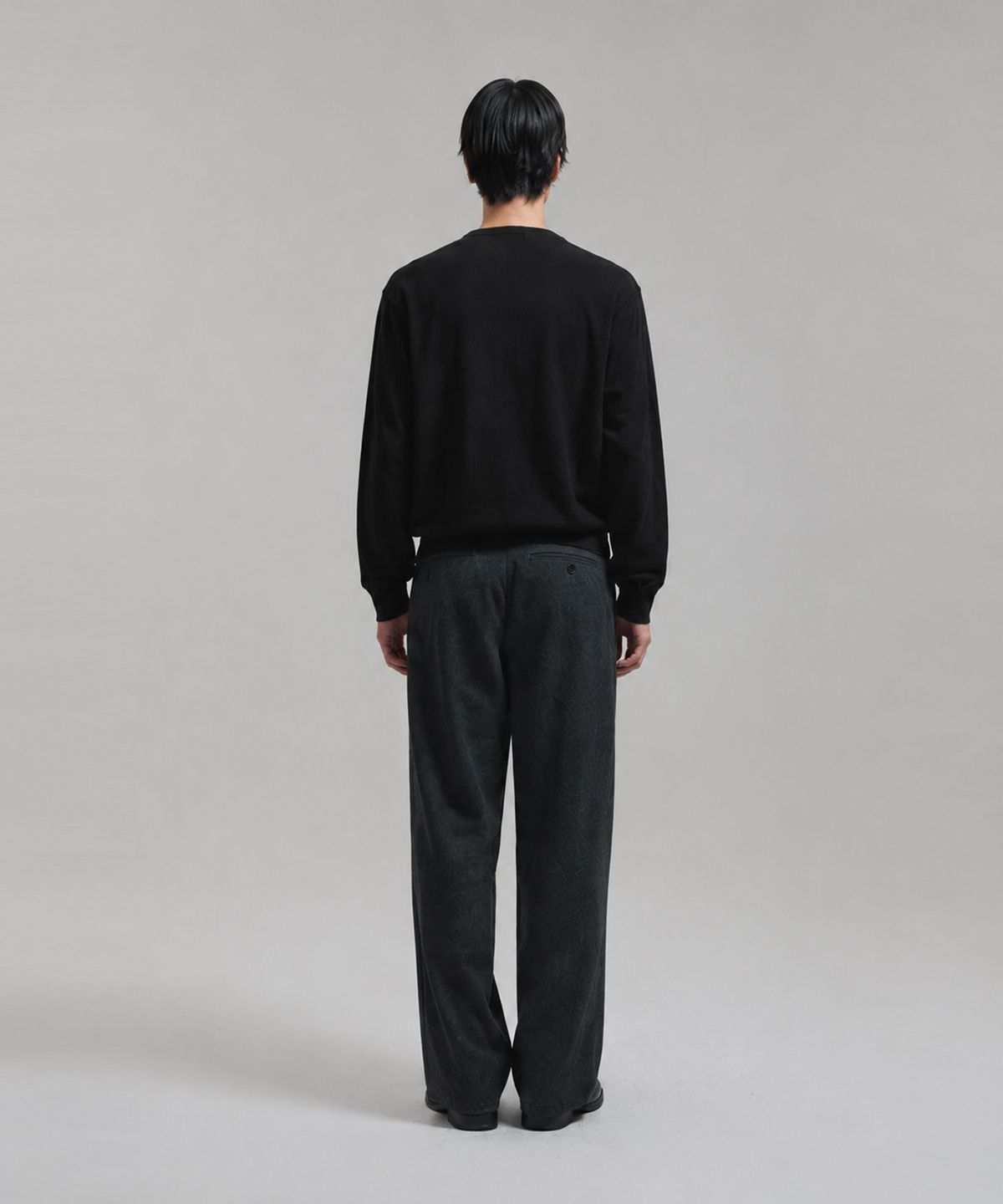 넌블랭크(NONBLANK) 워셔블 헨리넥 니트_BLACK