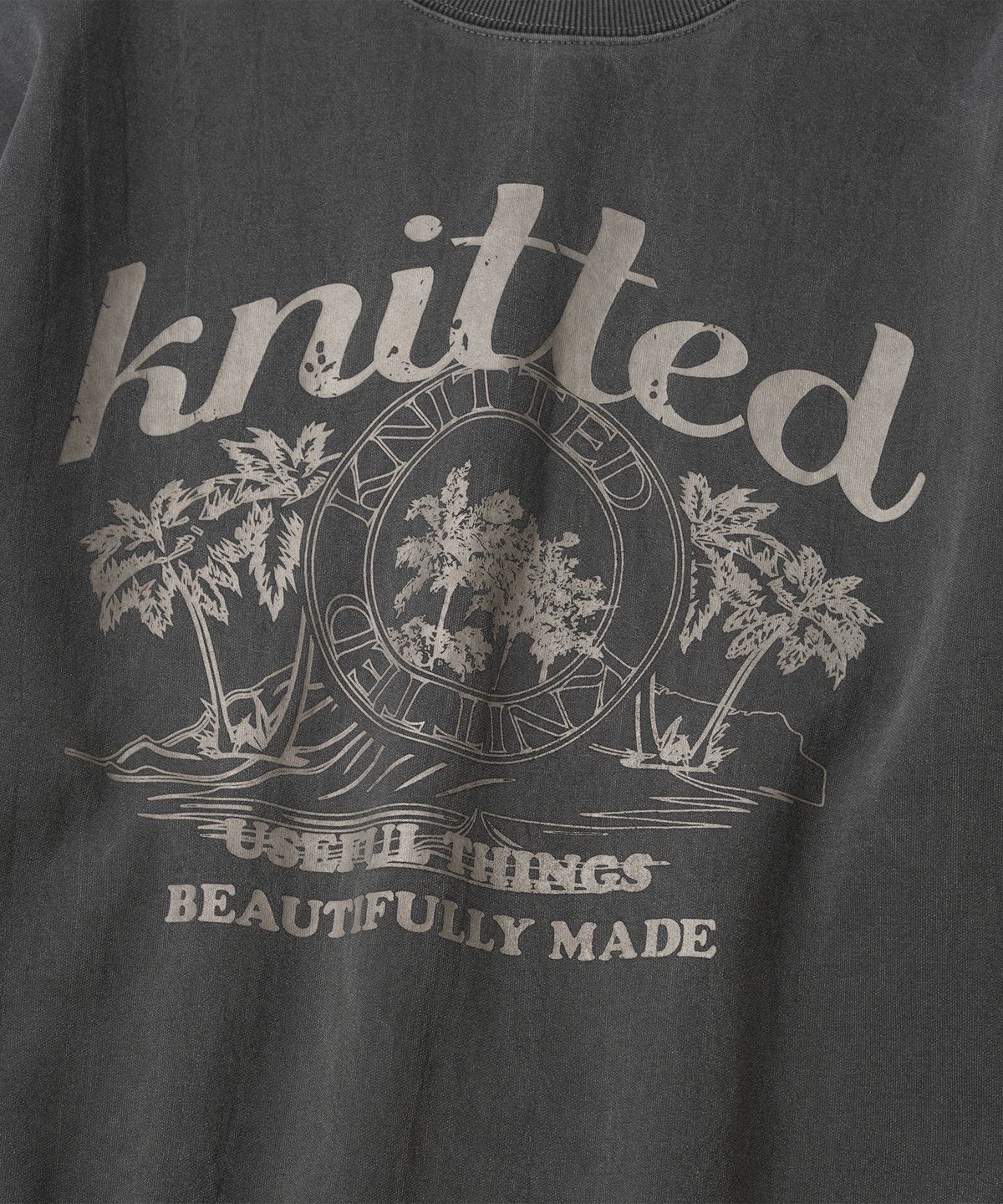 니티드(KNITTED) 피그먼트 팜트리 크롭 맨투맨 CHARCOAL
