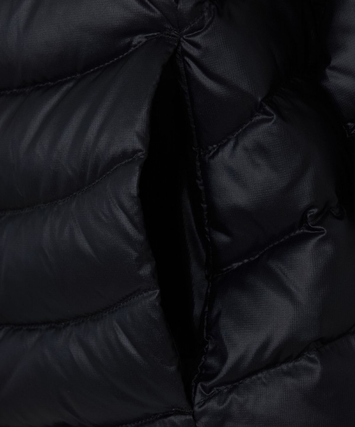 엠엘비 키즈(MLB KIDS) 아웃도어 모디파이드 유로피안덕 경량다운 NY (Black)