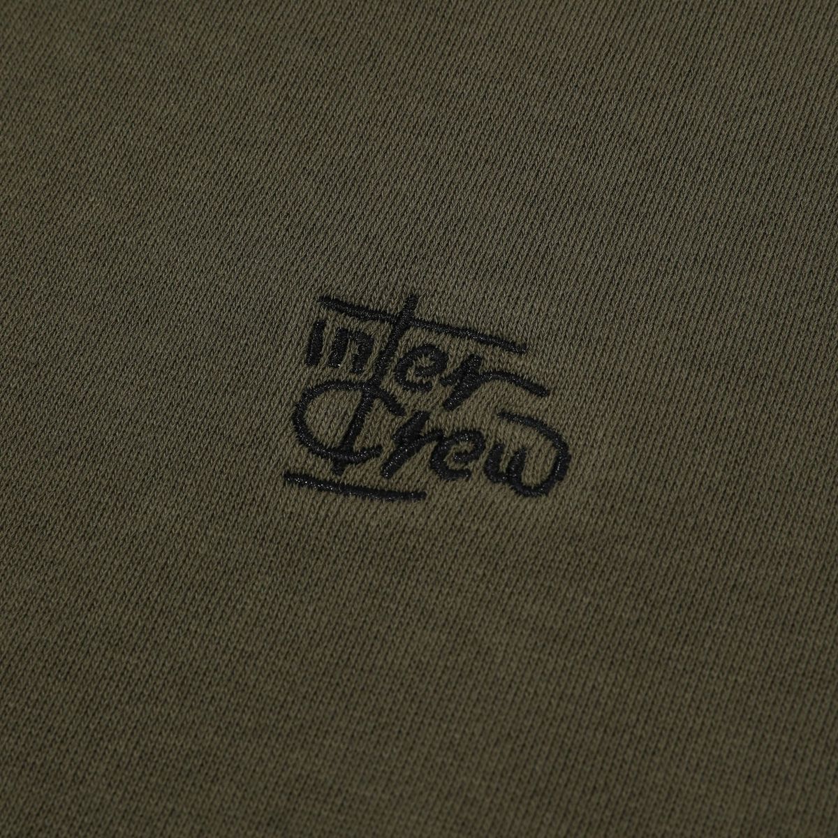 인터크루(INTERCREW) 로고 변형 맨투맨 카키 ITA4TM31AKH