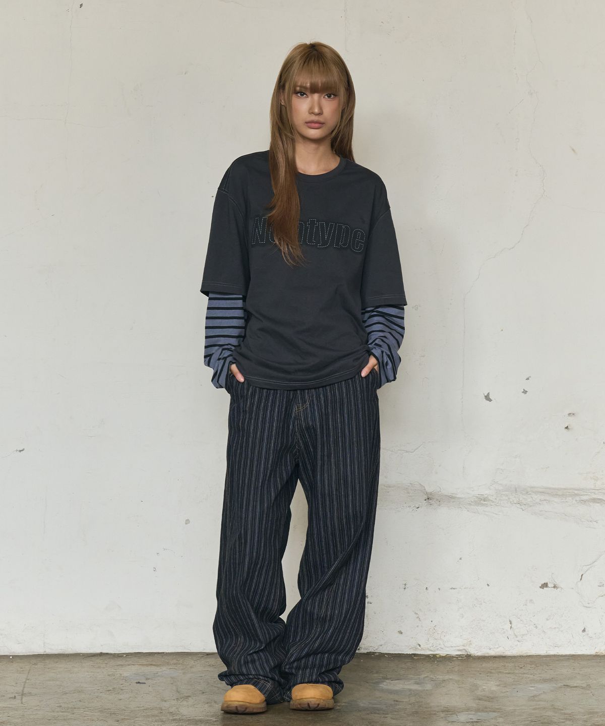 논타입(NONTYPE) STRIPE LAYERED LONG SLEEVE (CHARCOAL)
