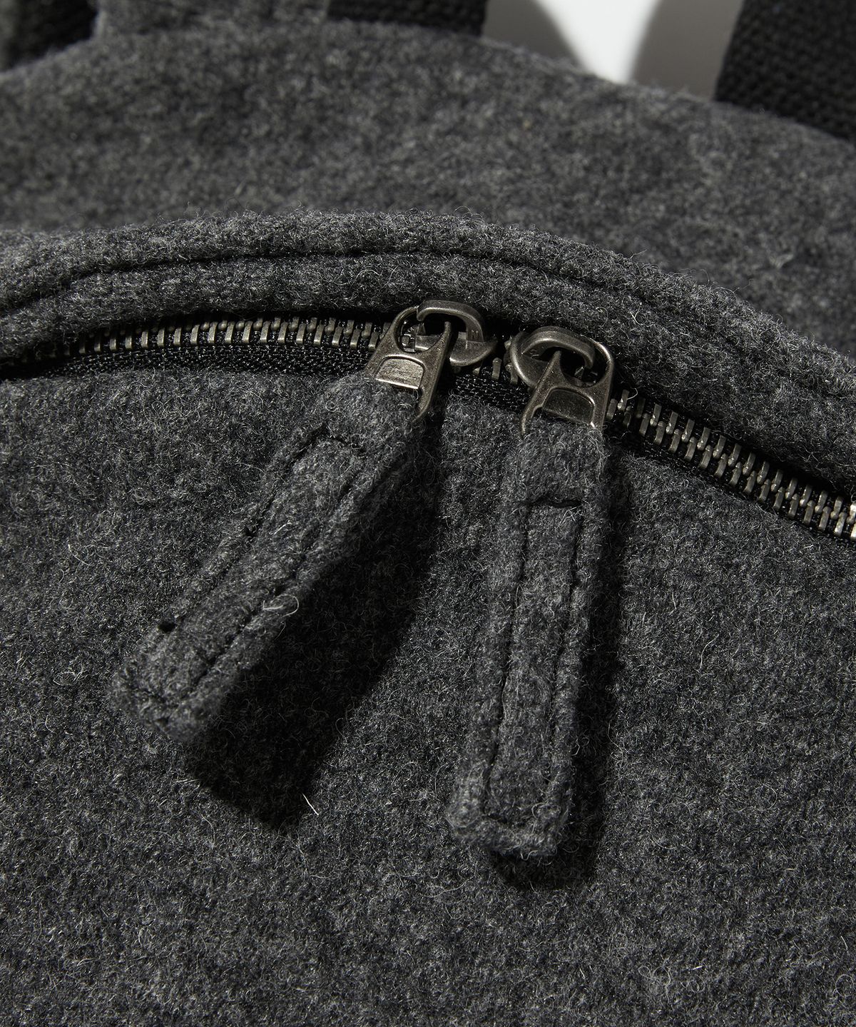 스웨이드(SUADE) WOOL BACKPACK [GRAY]