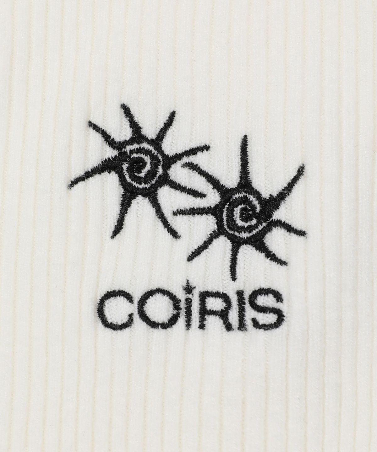 코이리스(COIRIS) 로지 버튼 슬림 니트 (2컬러)