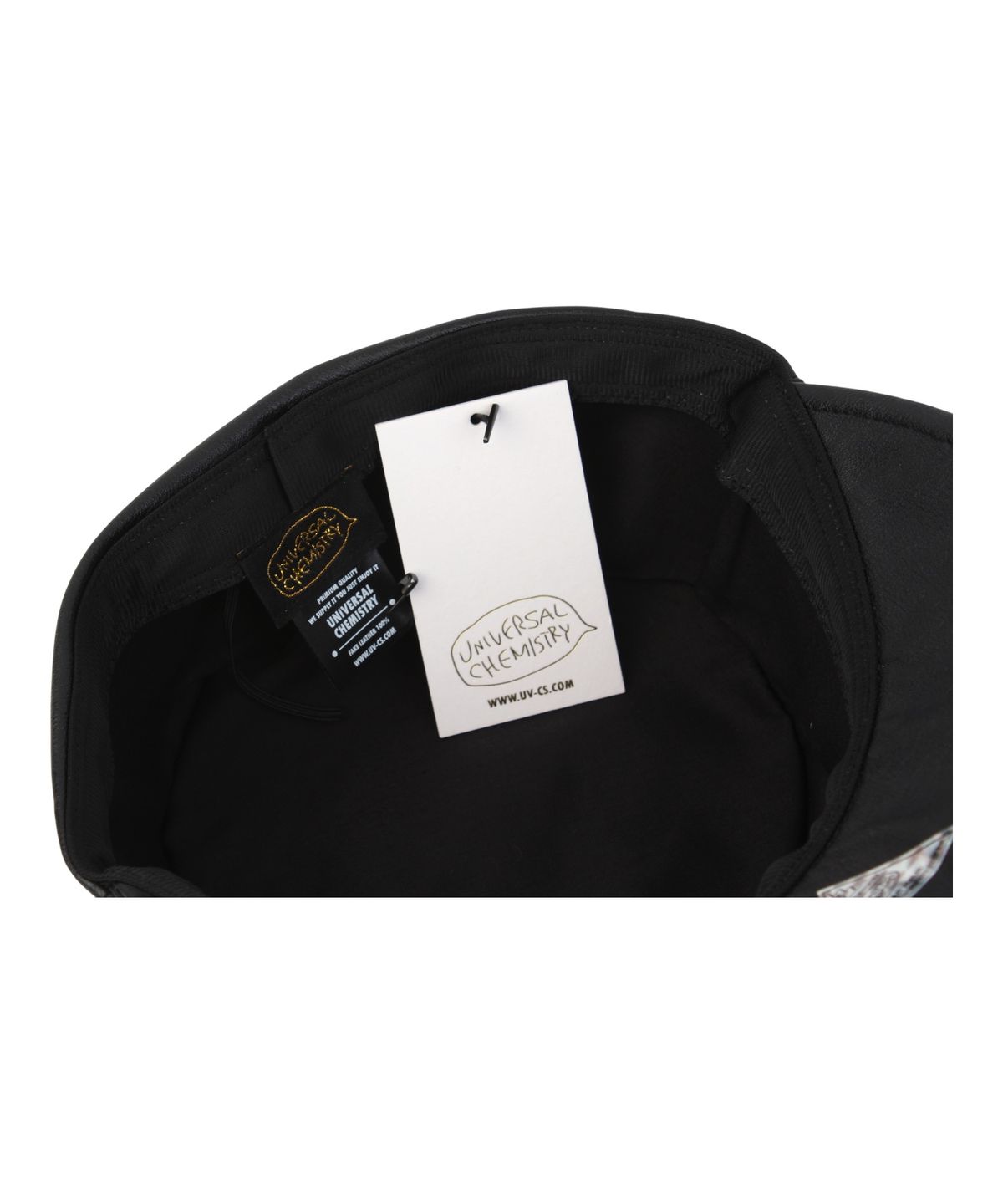 유니버셜 케미스트리(UNIVERSAL CHEMISTRY) Leather Black Logo Riding Cap 가죽승마모자