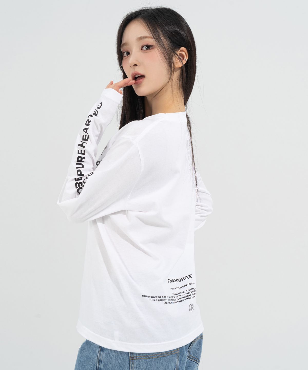 페이즈화이트(PHASEWHITE) SIDE LETTERING LONG SLEEVES_WHITE / 8802026-LT01