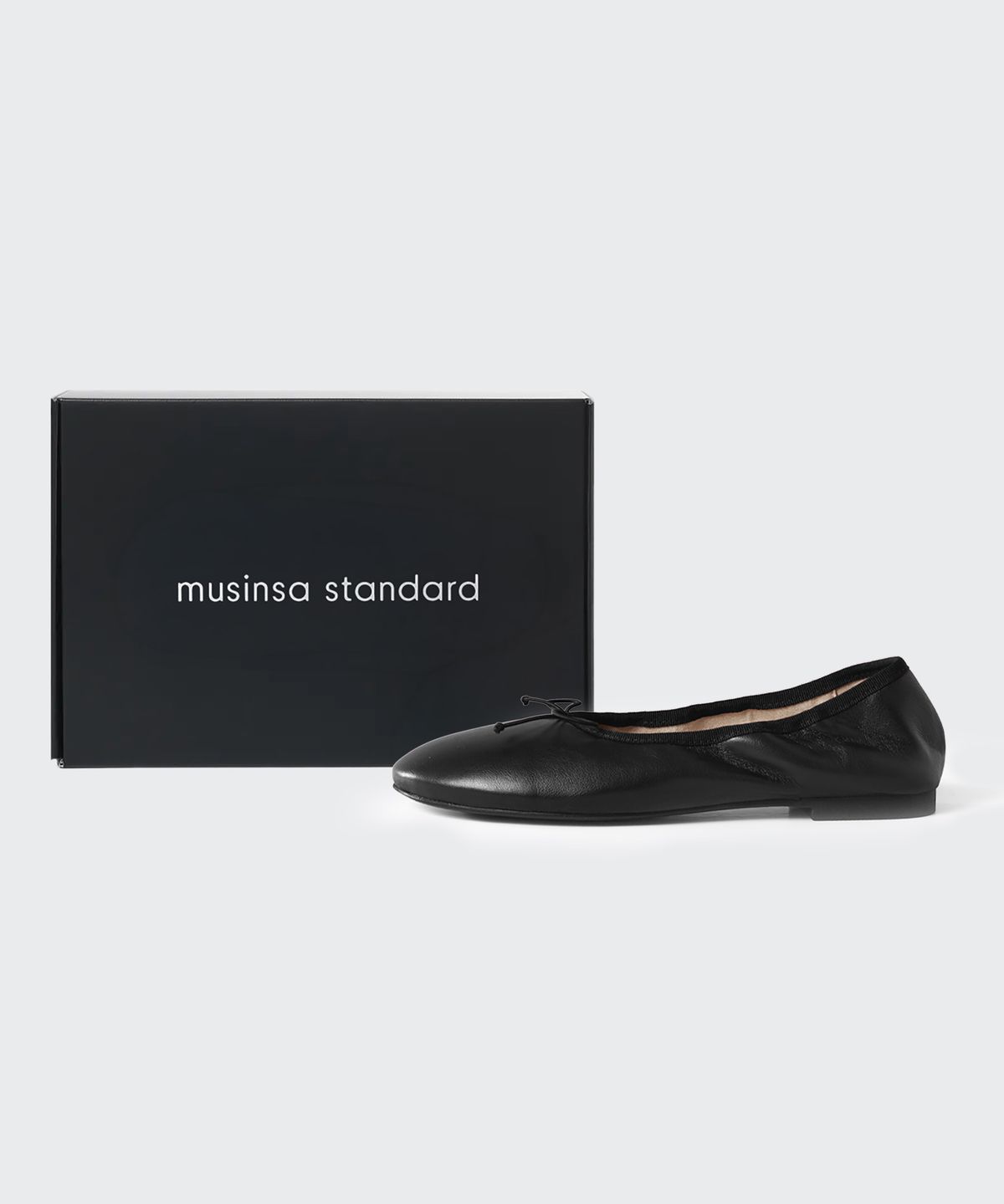 무신사 스탠다드 우먼(MUSINSA STANDARD WOMAN) 우먼즈 셔링 발레리나 플랫 슈즈 [블랙]