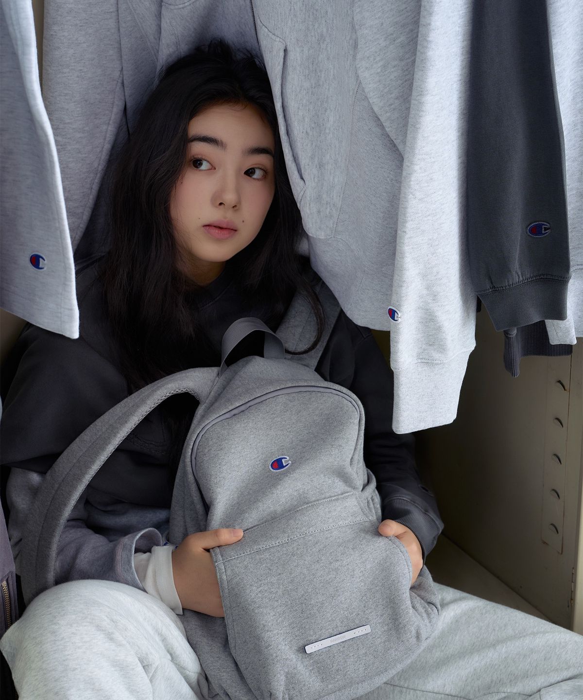 챔피온(CHAMPION) 챔피온 X 로우로우 데이 백팩 Grey