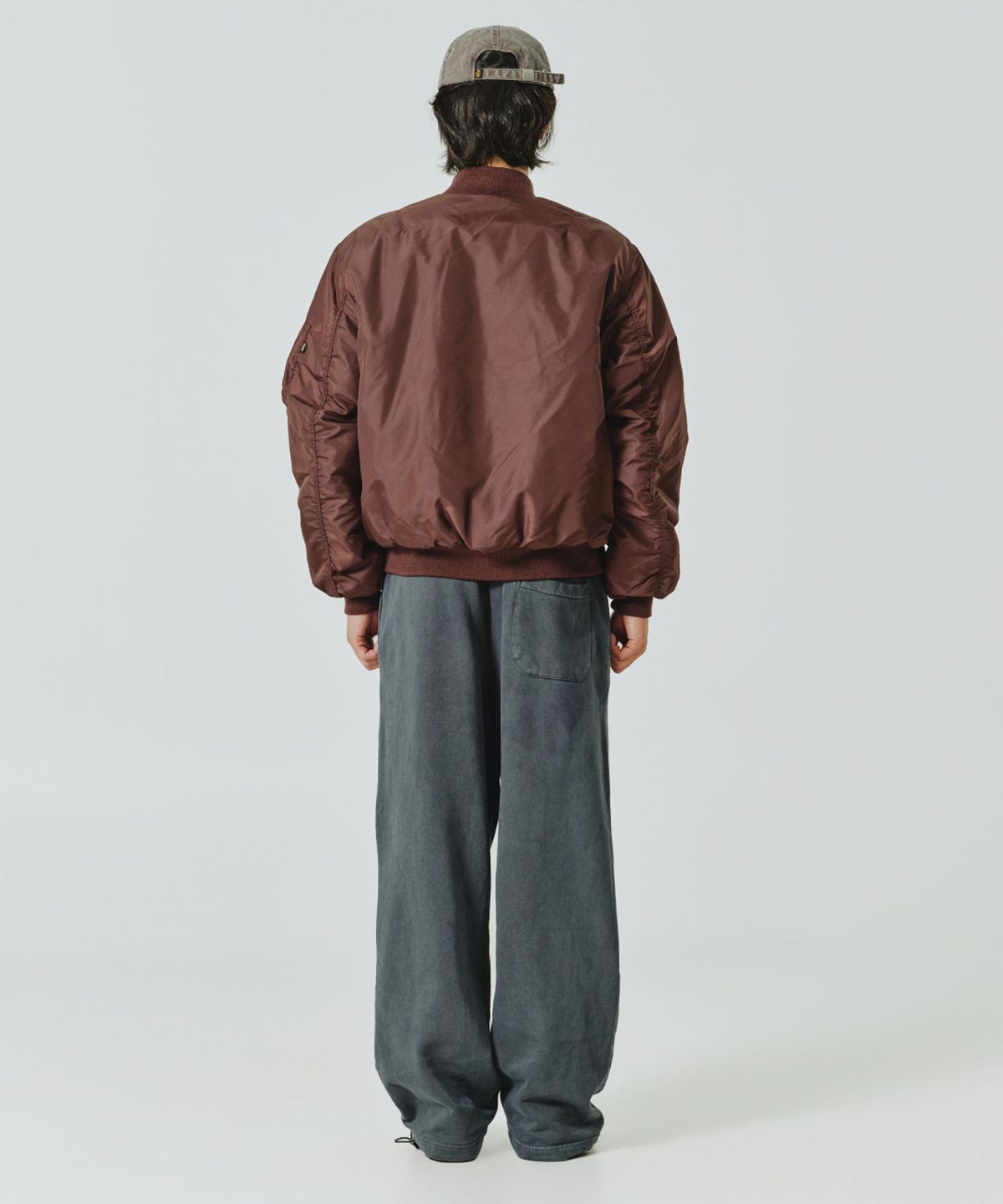 알파 인더스트리(ALPHA INDUSTRIES) MA-1 릴렉스 핏 플라이트 자켓 (옥스포드) 코코아