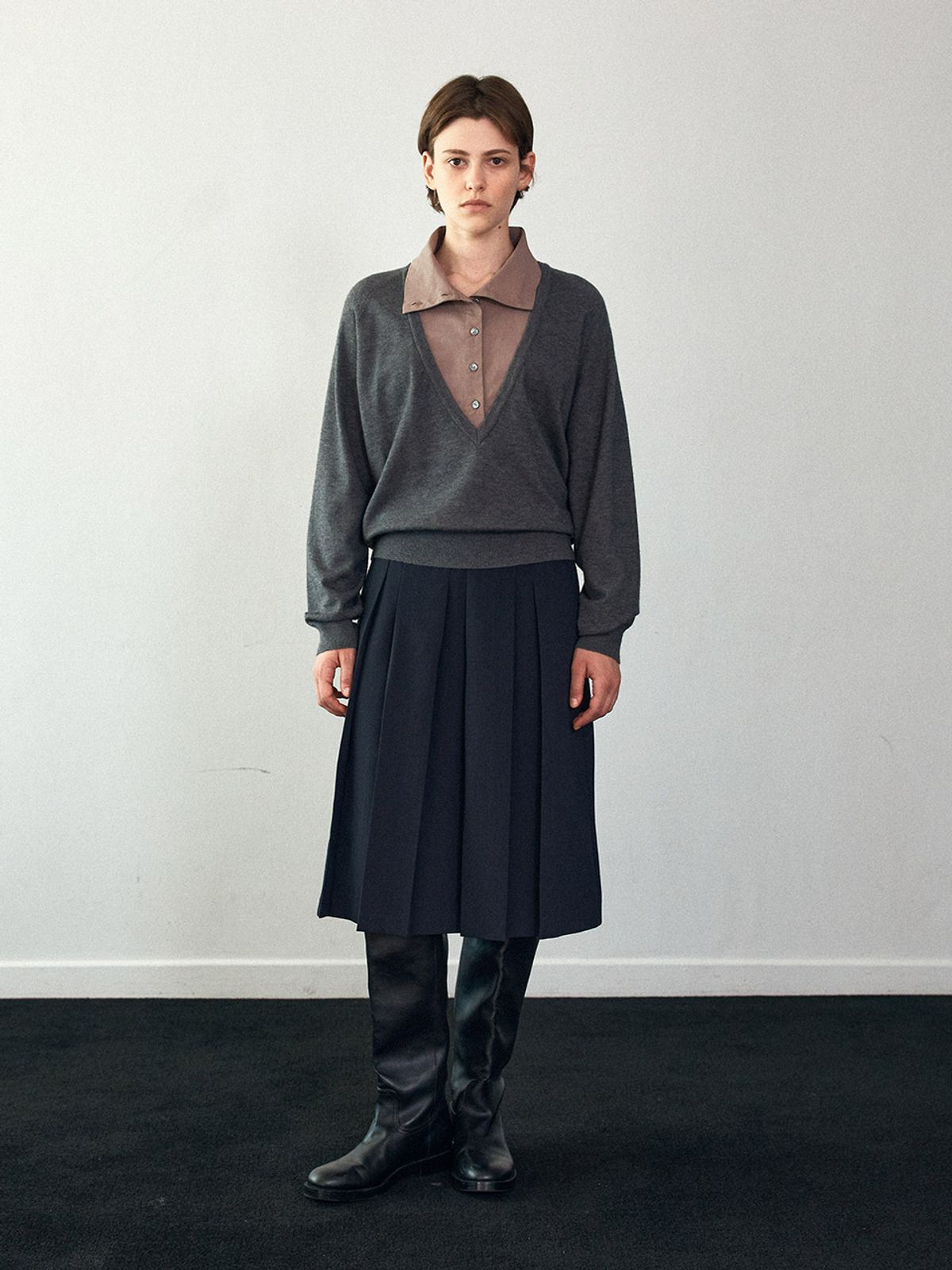 헌치(HUNCH) Layered V Neck Knit