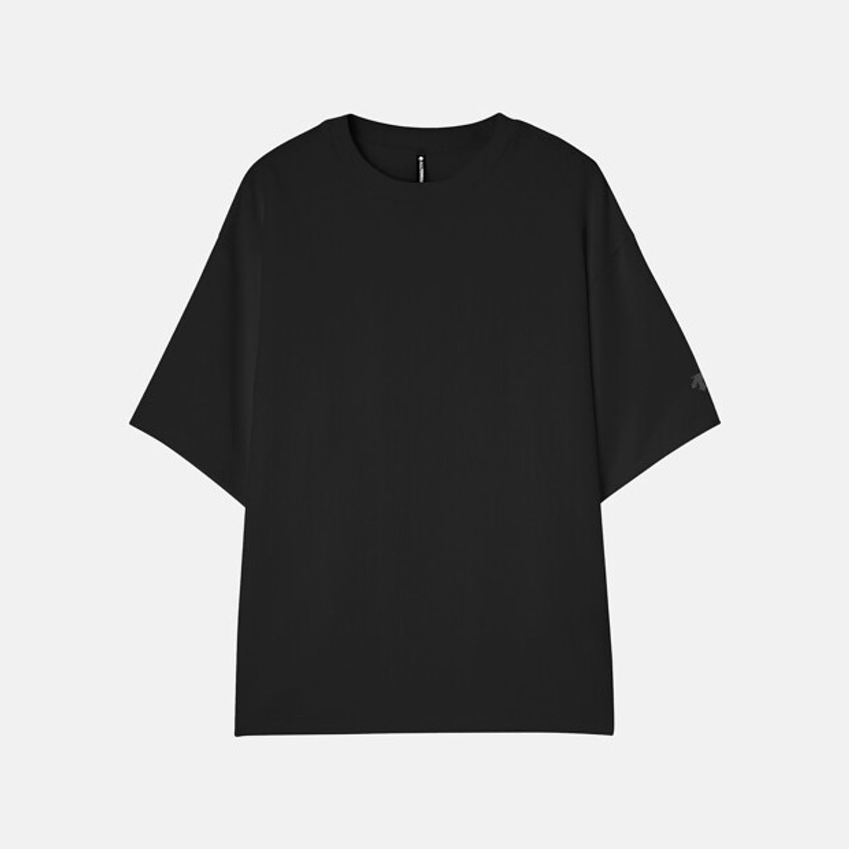 데상트(DESCENTE) [ALLTERRAIN I/O] STRETCH TWILL HALF SLEEVE T-SHIRT 블랙 SR311KTS71