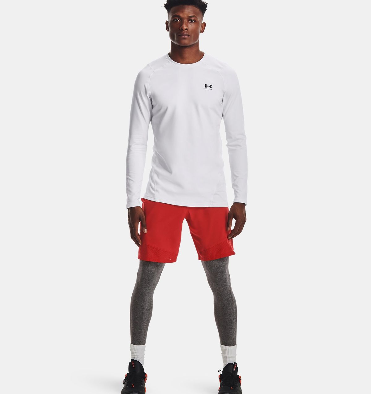언더아머(UNDERARMOUR) 남성 콜드기어 피티드 크루1366068-100