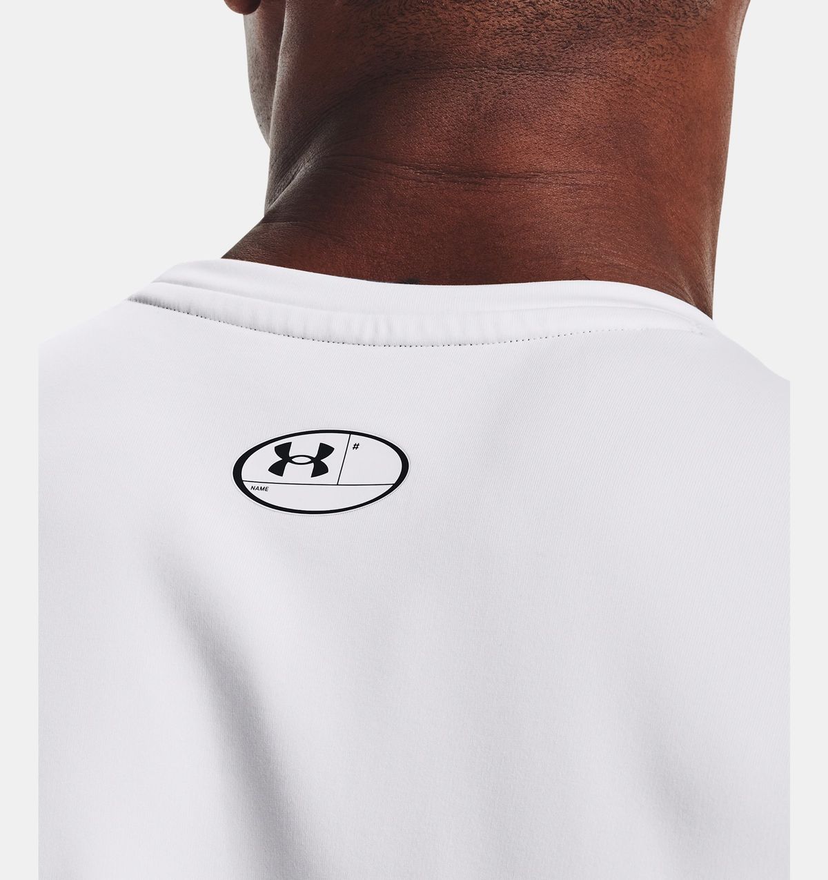언더아머(UNDERARMOUR) 남성 콜드기어 피티드 크루1366068-100