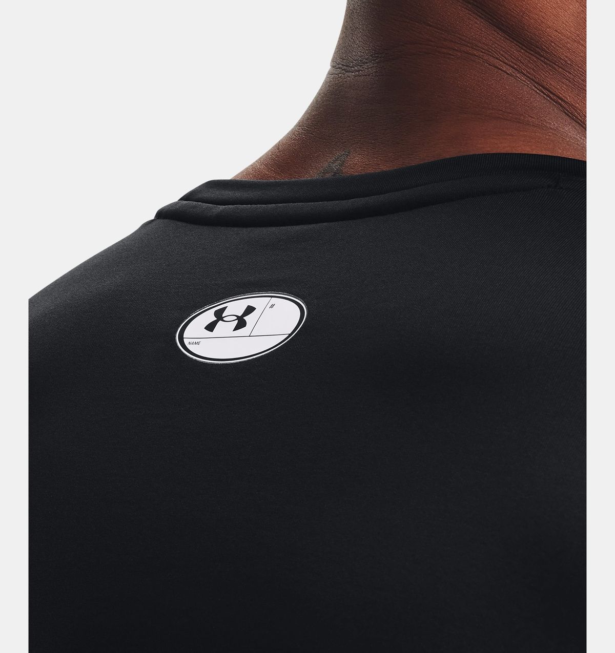 언더아머(UNDERARMOUR) 남성 콜드기어 피티드 크루1366068-001