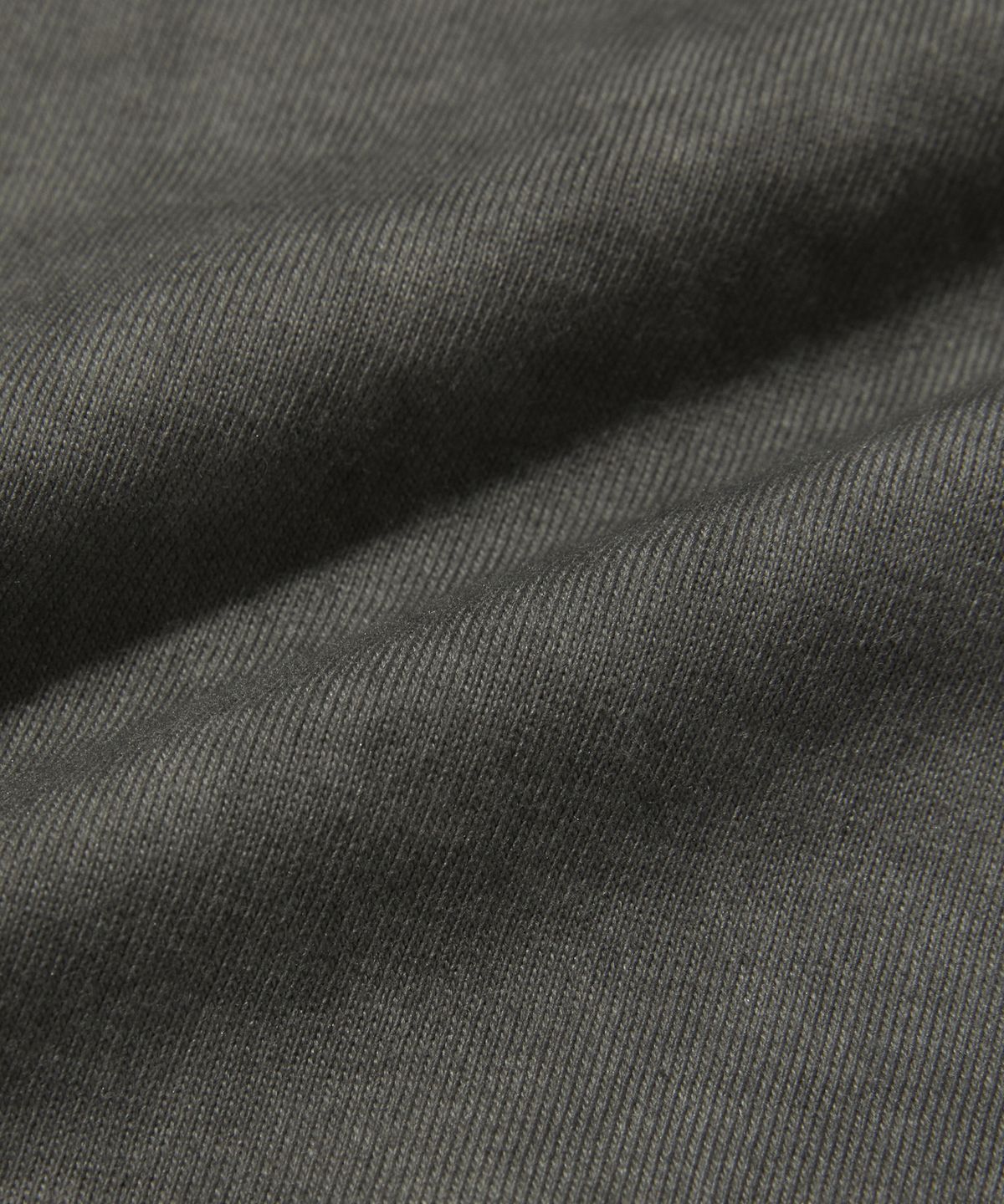 스웨이드(SUADE) WASHED HENLEY NECK [CHARCOAL GRAY]