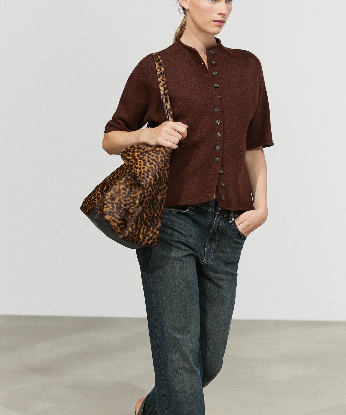 마시모두띠(MASSIMO DUTTI) 100% 울 퍼널넥 니트 가디건
