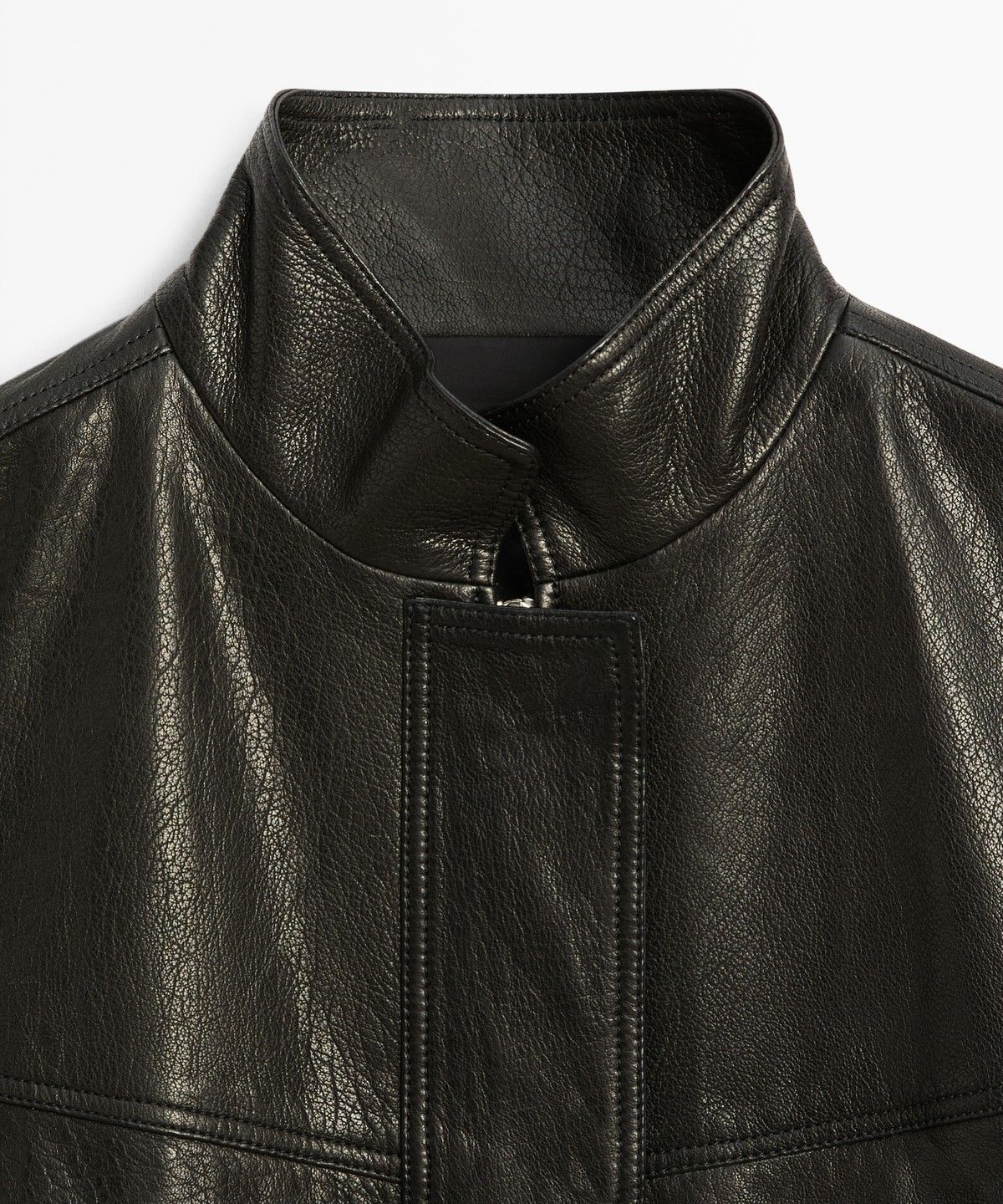 마시모두띠(MASSIMO DUTTI) 하이넥 나파 가죽 크롭 자켓