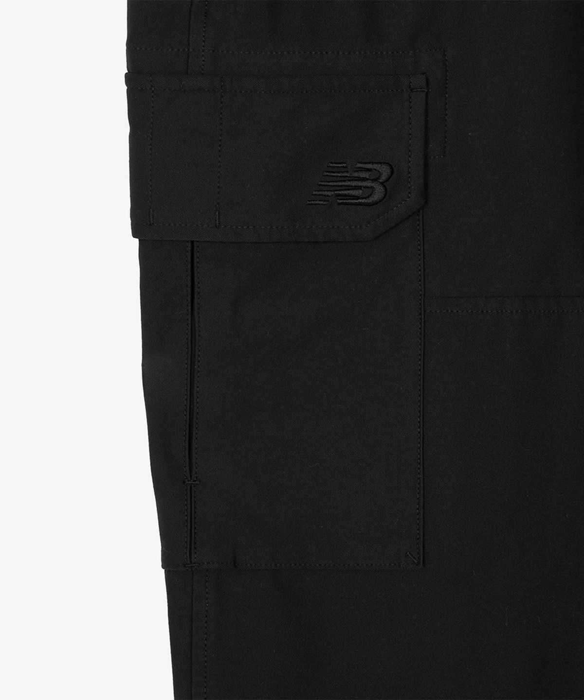 뉴발란스(NEW BALANCE) NBNTG31823 / UNI 에센셜 스트레치 카고 조거팬츠 (BLACK)