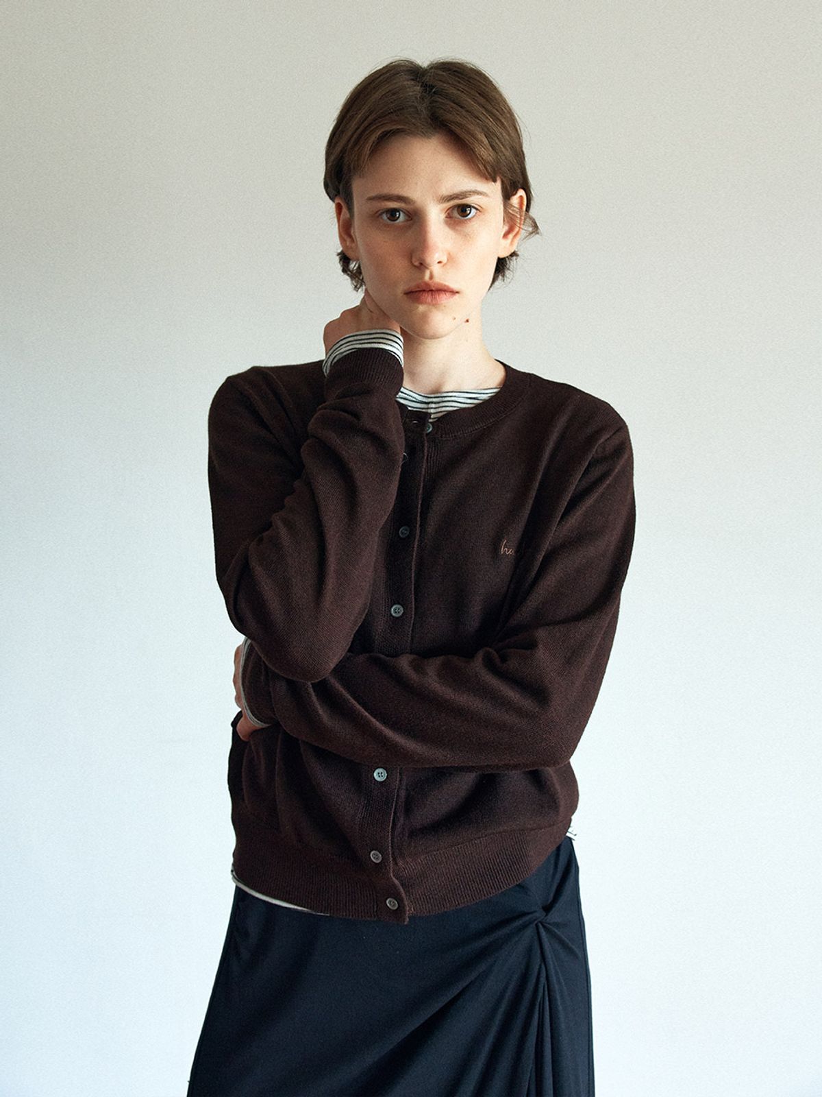 헌치(HUNCH) Basic Round-Neck Cardigan (4color)