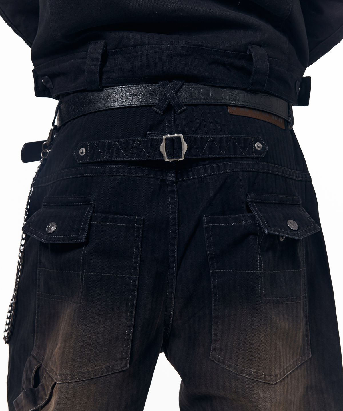 아캄(AAKAM) Western Carved Leather Belt (Black)