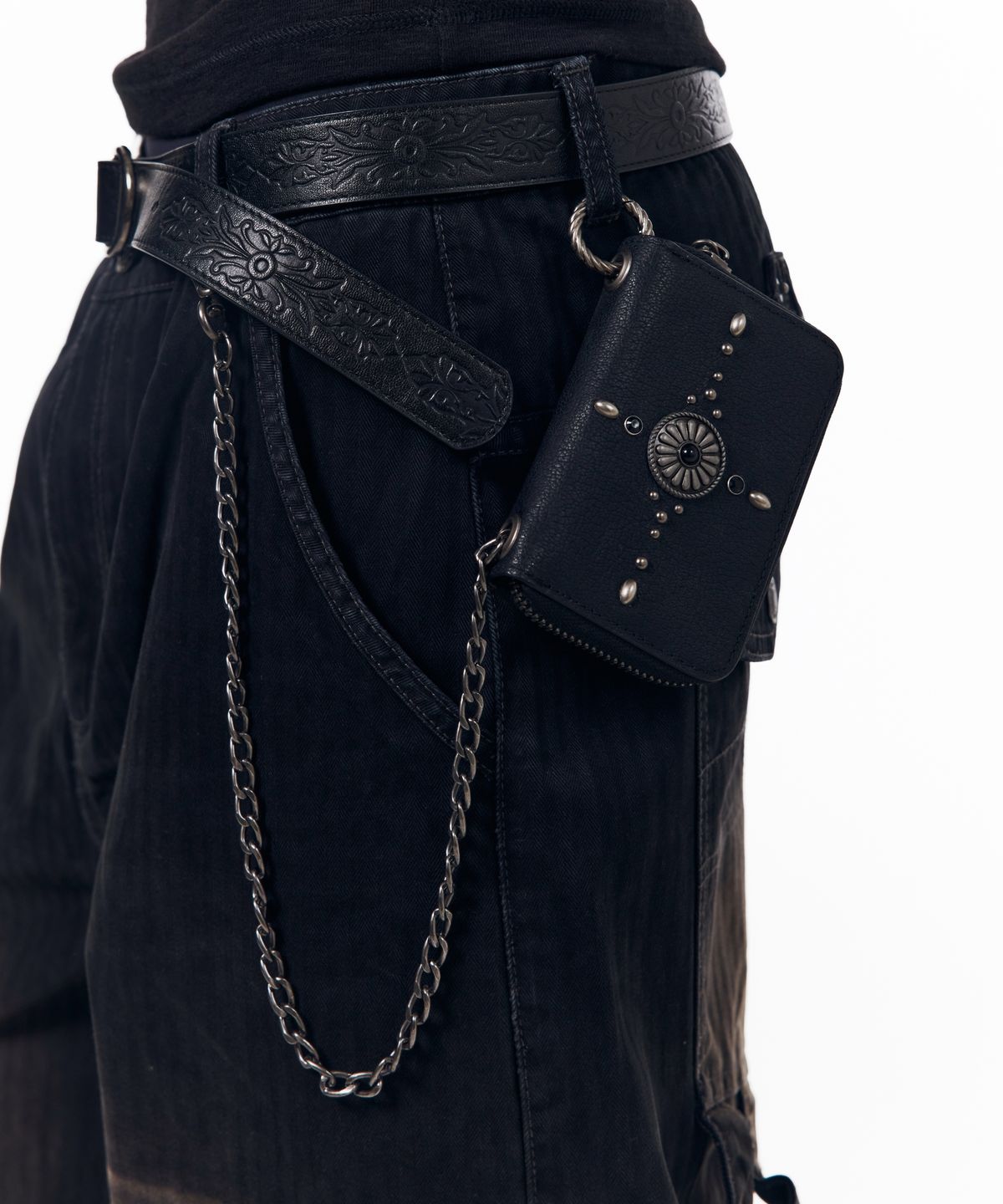 아캄(AAKAM) Western Studded Leather Wallet (Black)