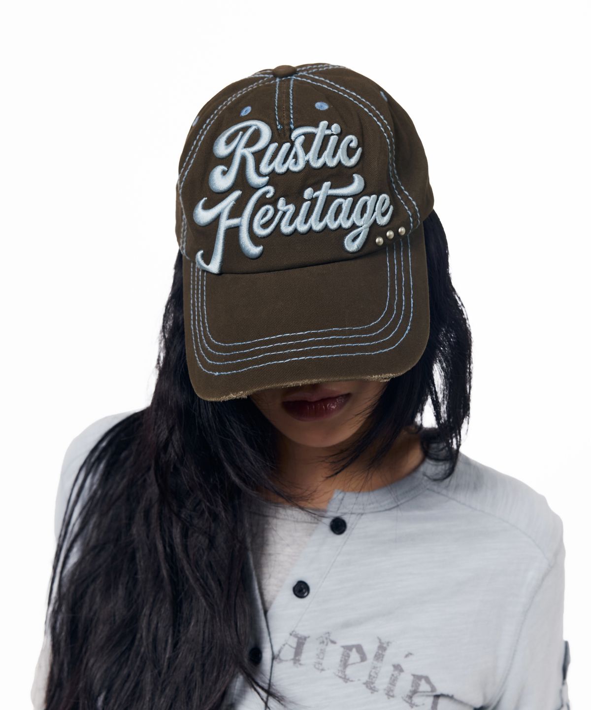 아캄(AAKAM) Rustic Stud Ball Cap (Brown)