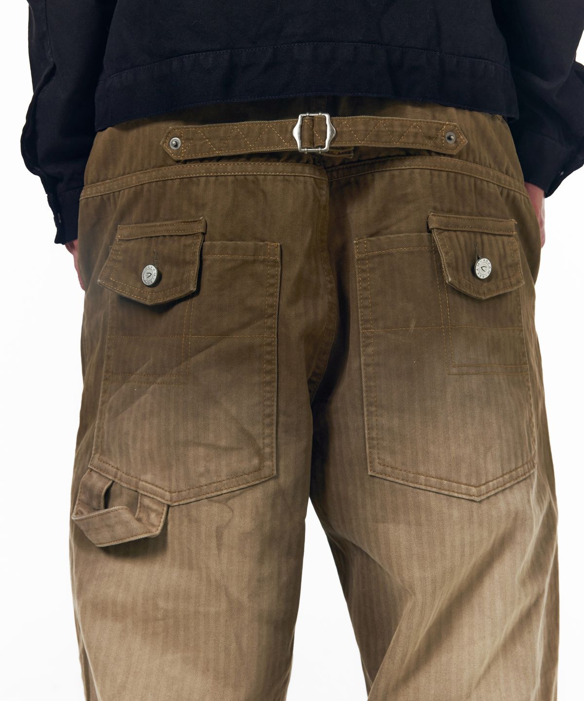 아캄(AAKAM) Utility Washed Herringbone Pants (Brown)