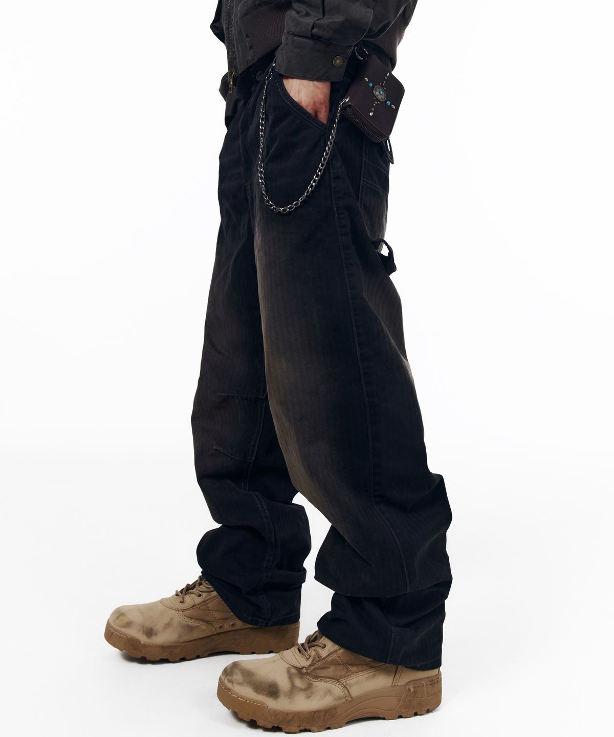 아캄(AAKAM) Utility Washed Herringbone Pants (Black)
