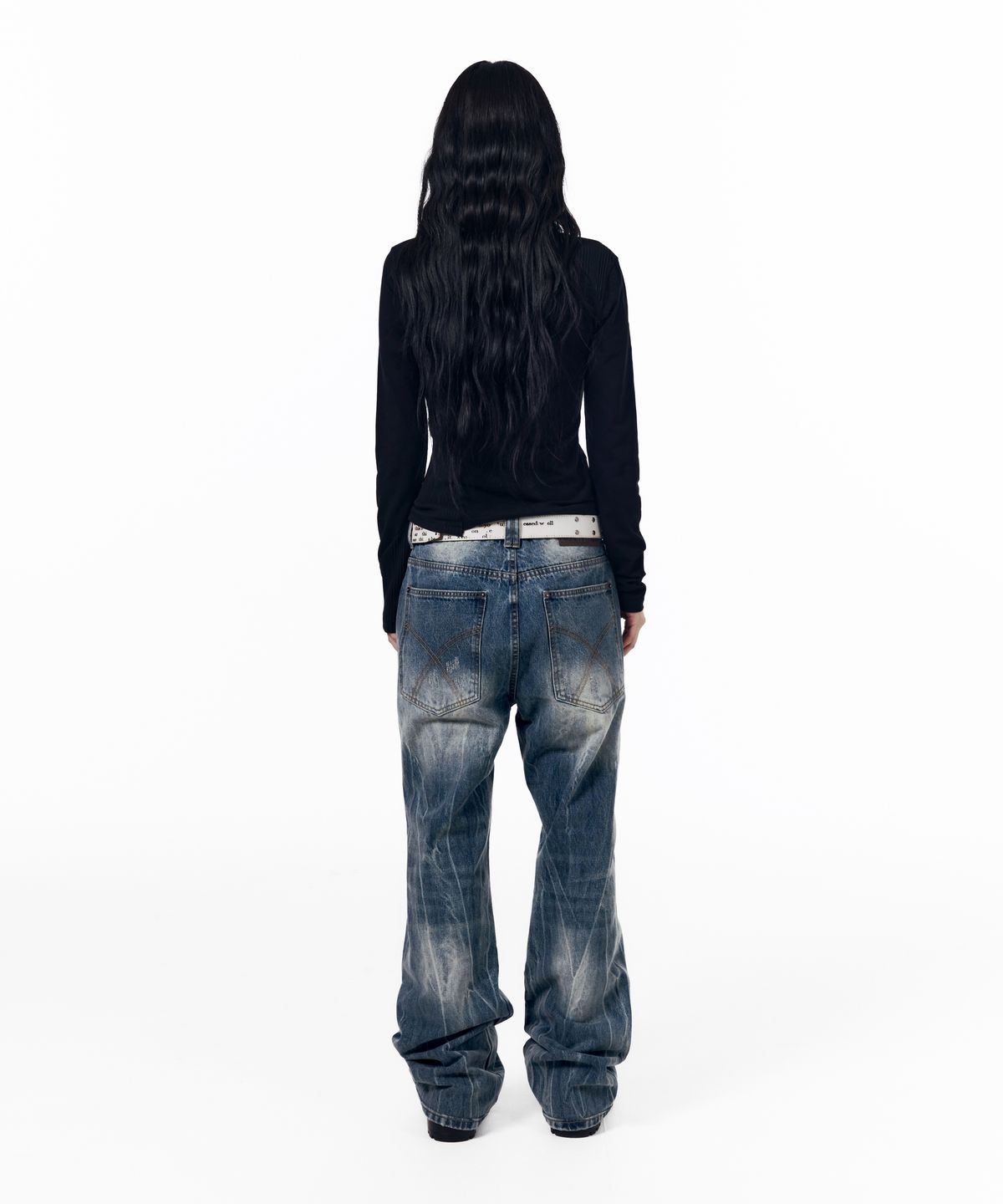 아캄(AAKAM) Destroyed Streak Flare Denim Pants (Blue)